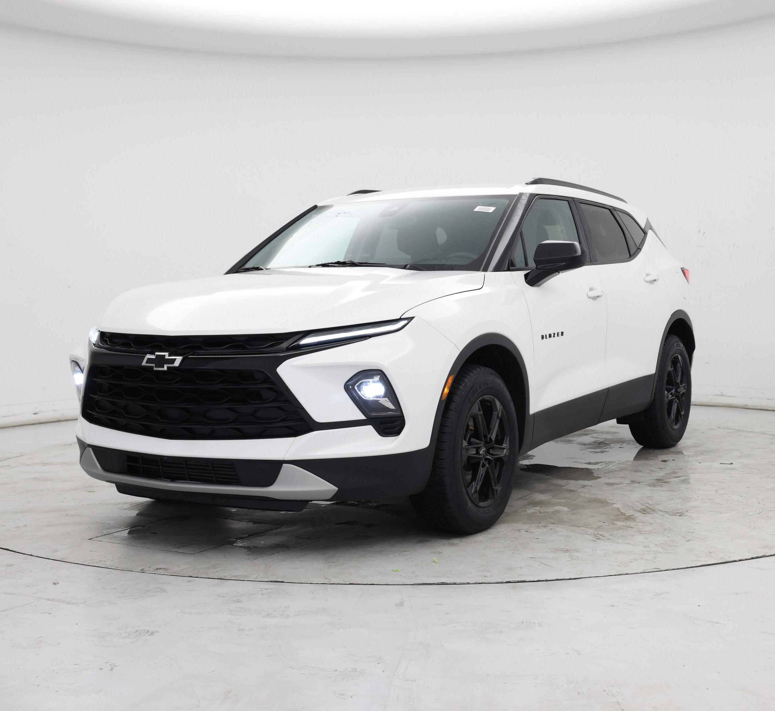 Thumbnail: 2023 Chevrolet Blazer - 4