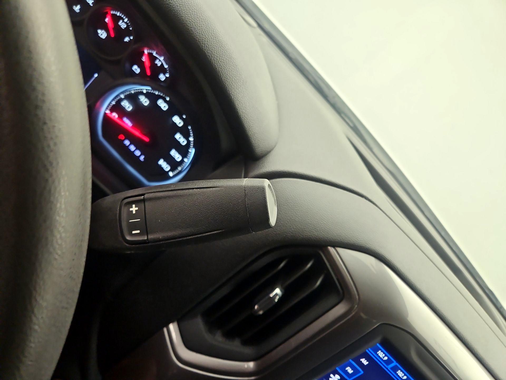 Thumbnail: 2022 Chevrolet Silverado 1500 - 17