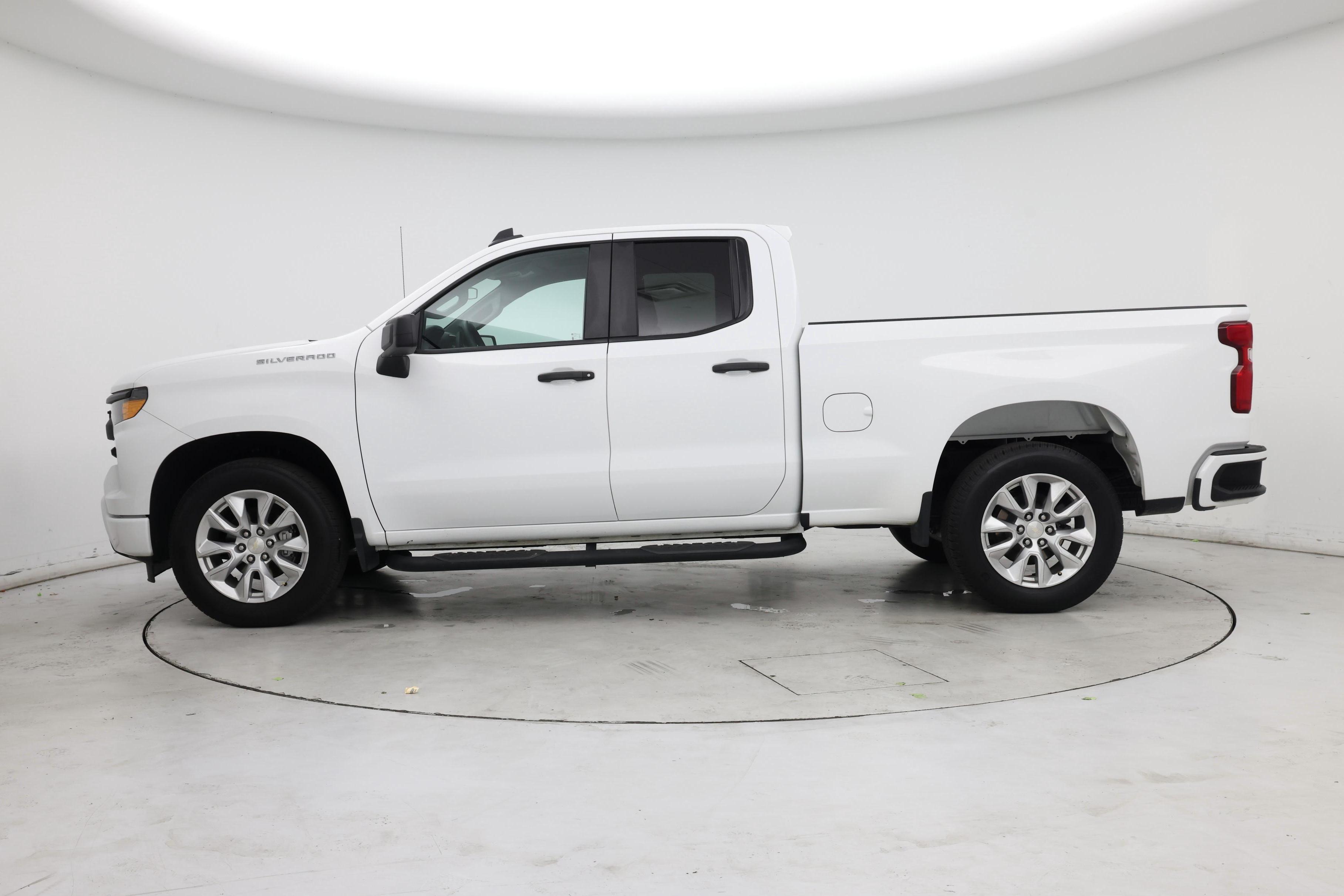 Thumbnail: 2022 Chevrolet Silverado 1500 - 3