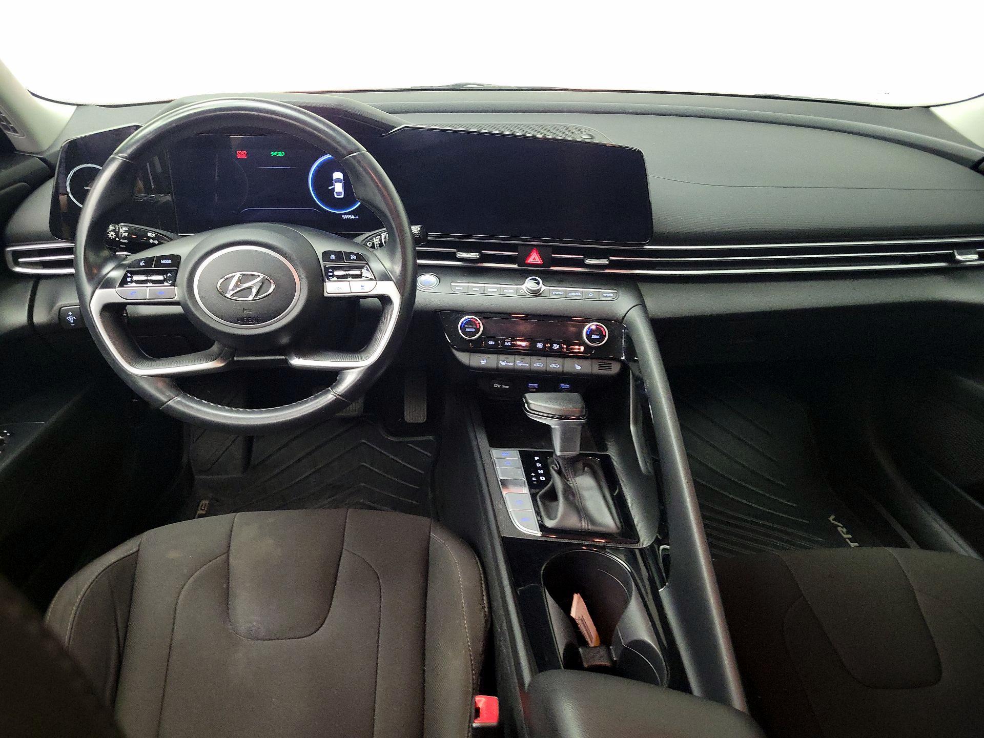 Thumbnail: 2023 Hyundai Elantra - 9