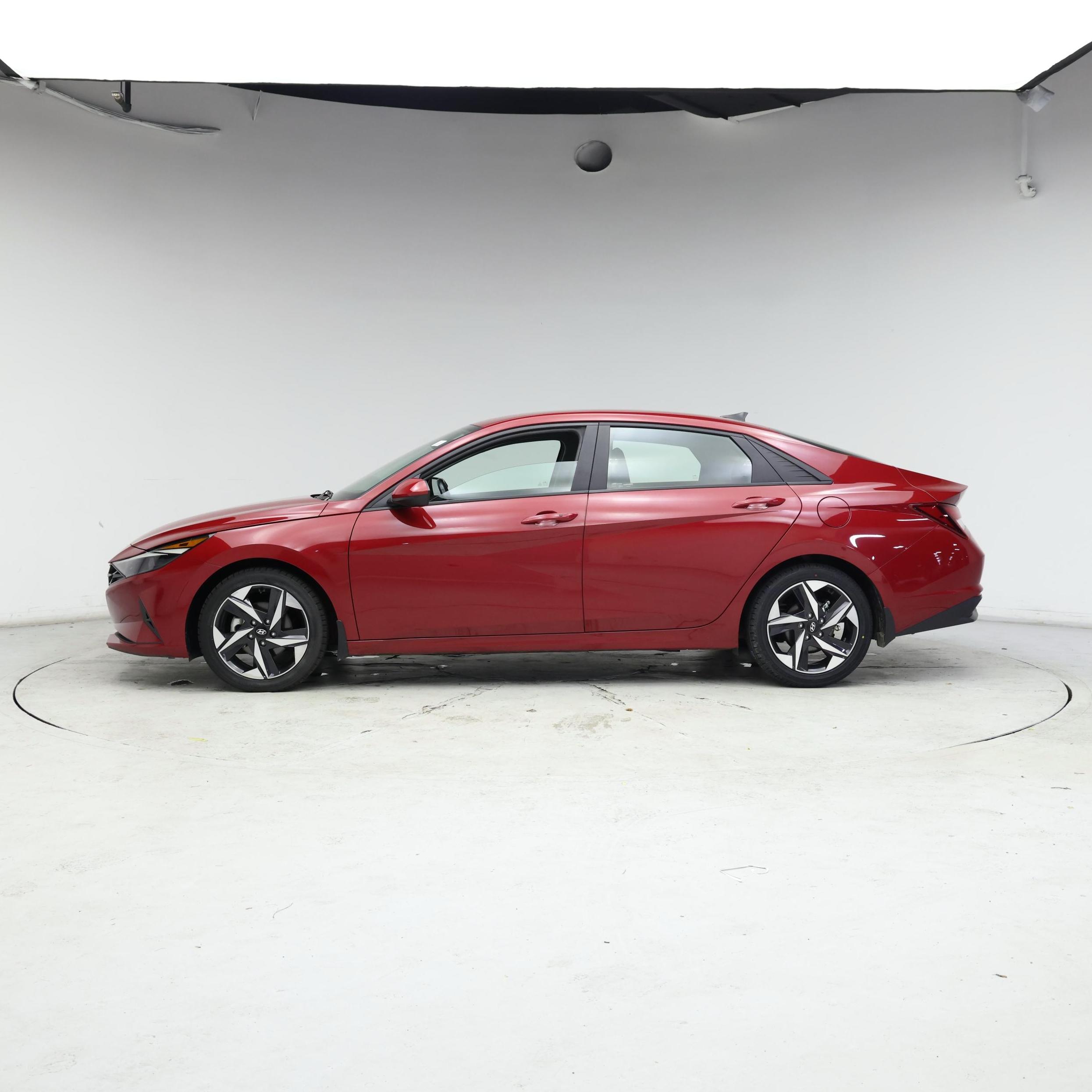 Thumbnail: 2023 Hyundai Elantra - 3