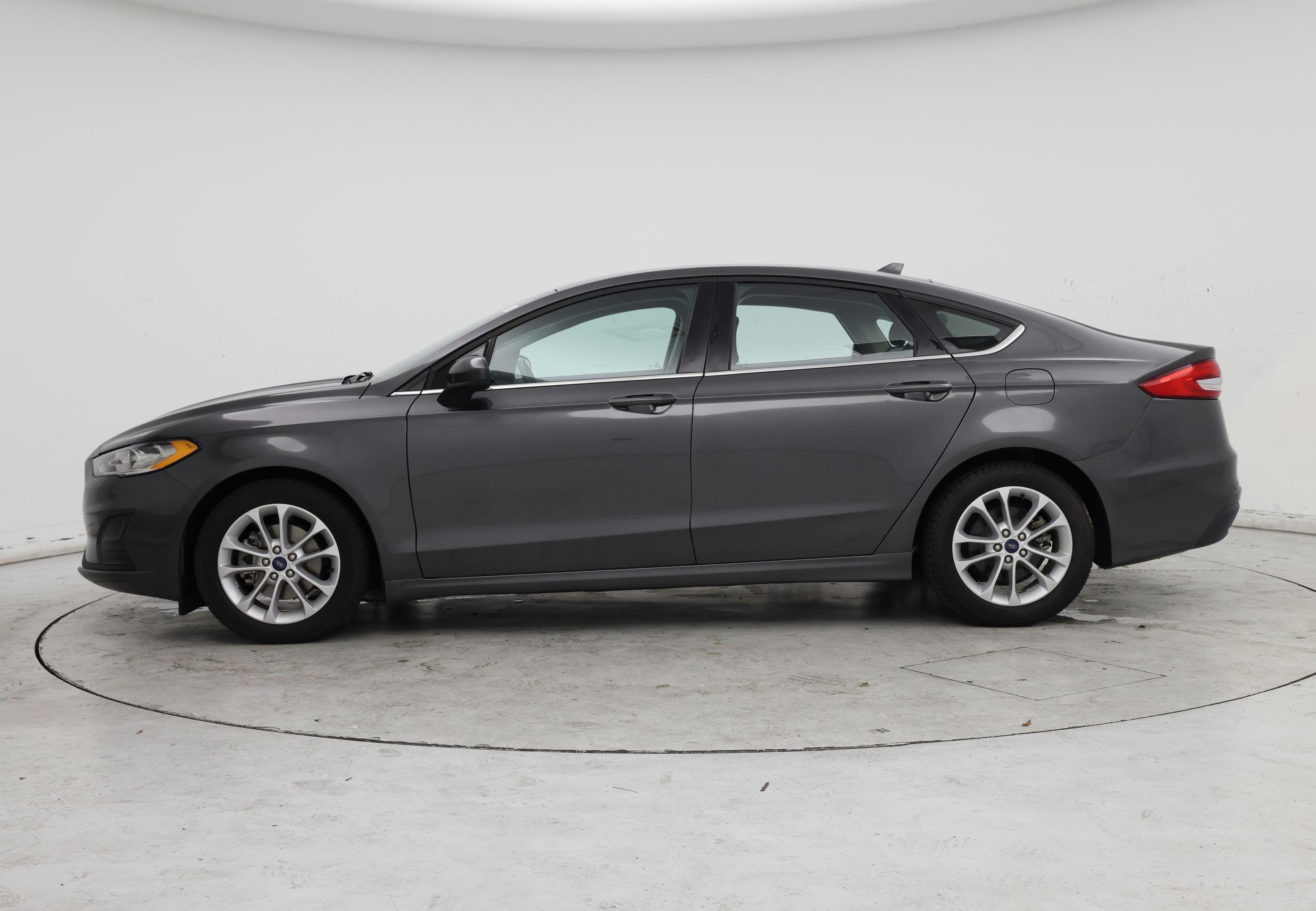 Thumbnail: 2019 Ford Fusion - 3