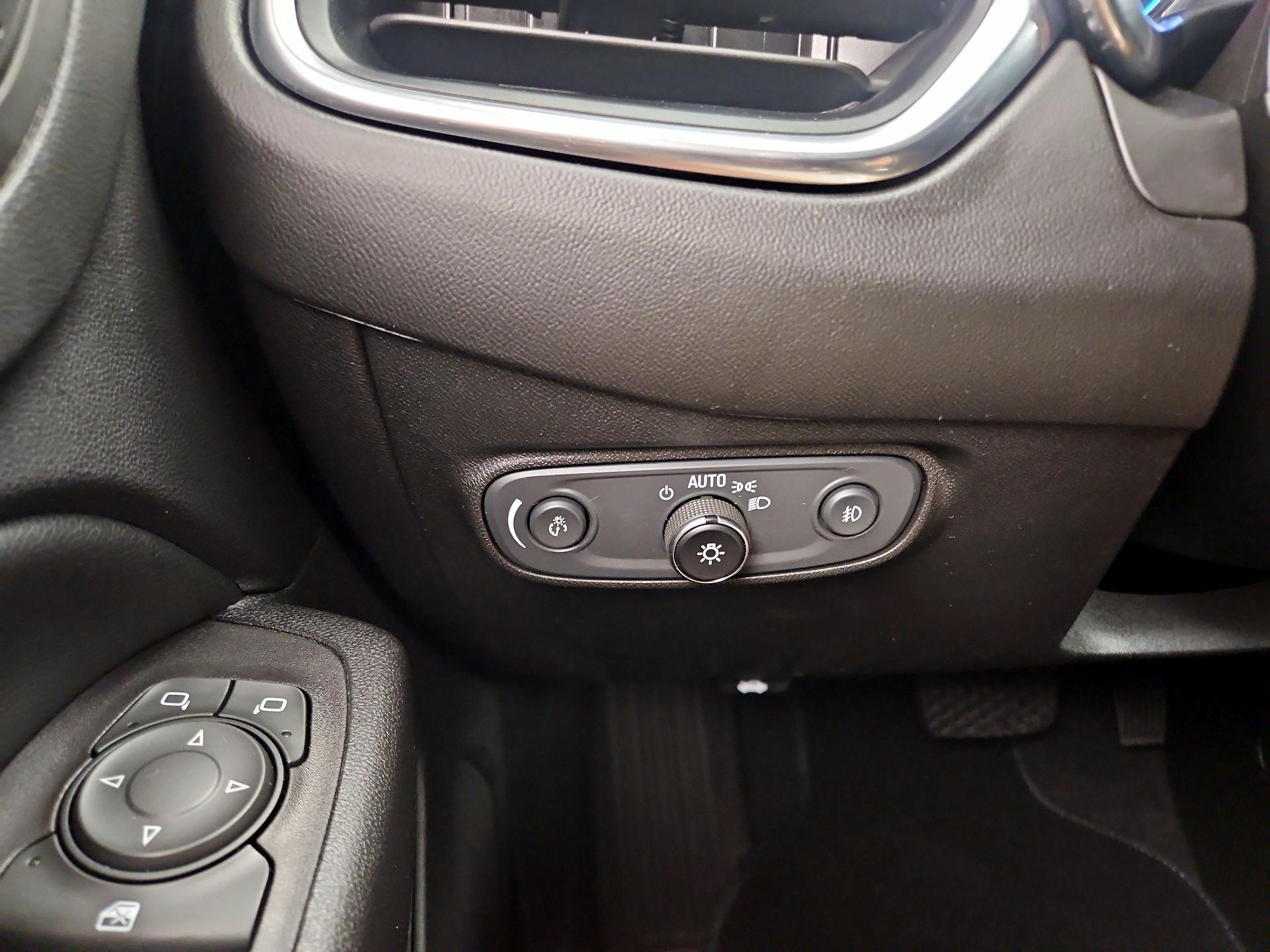 Thumbnail: 2021 Chevrolet Equinox - 13