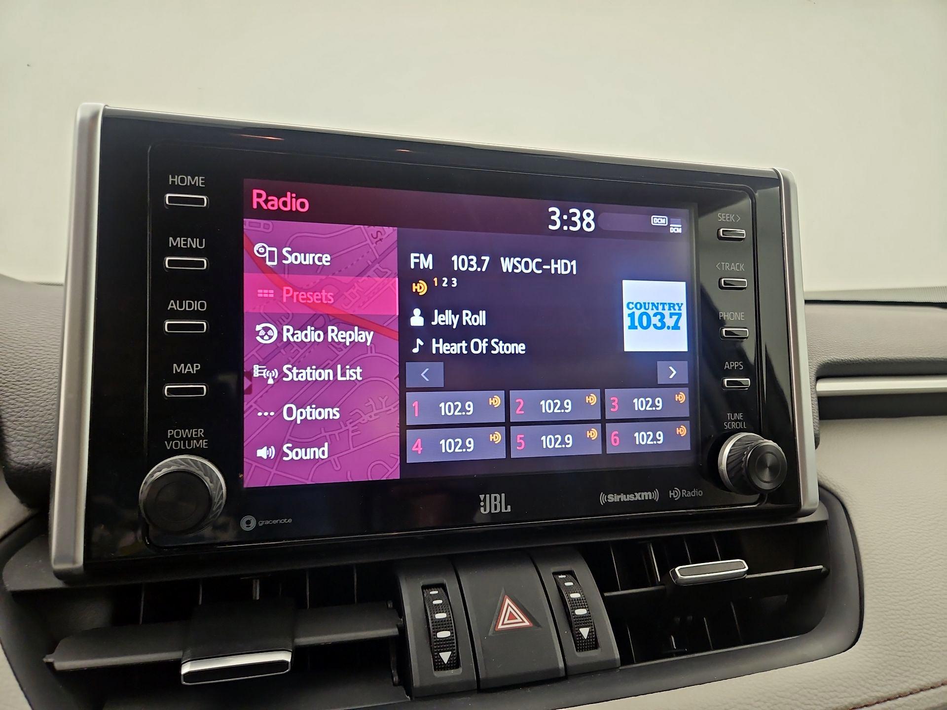 Thumbnail: 2020 Toyota RAV4 - 16