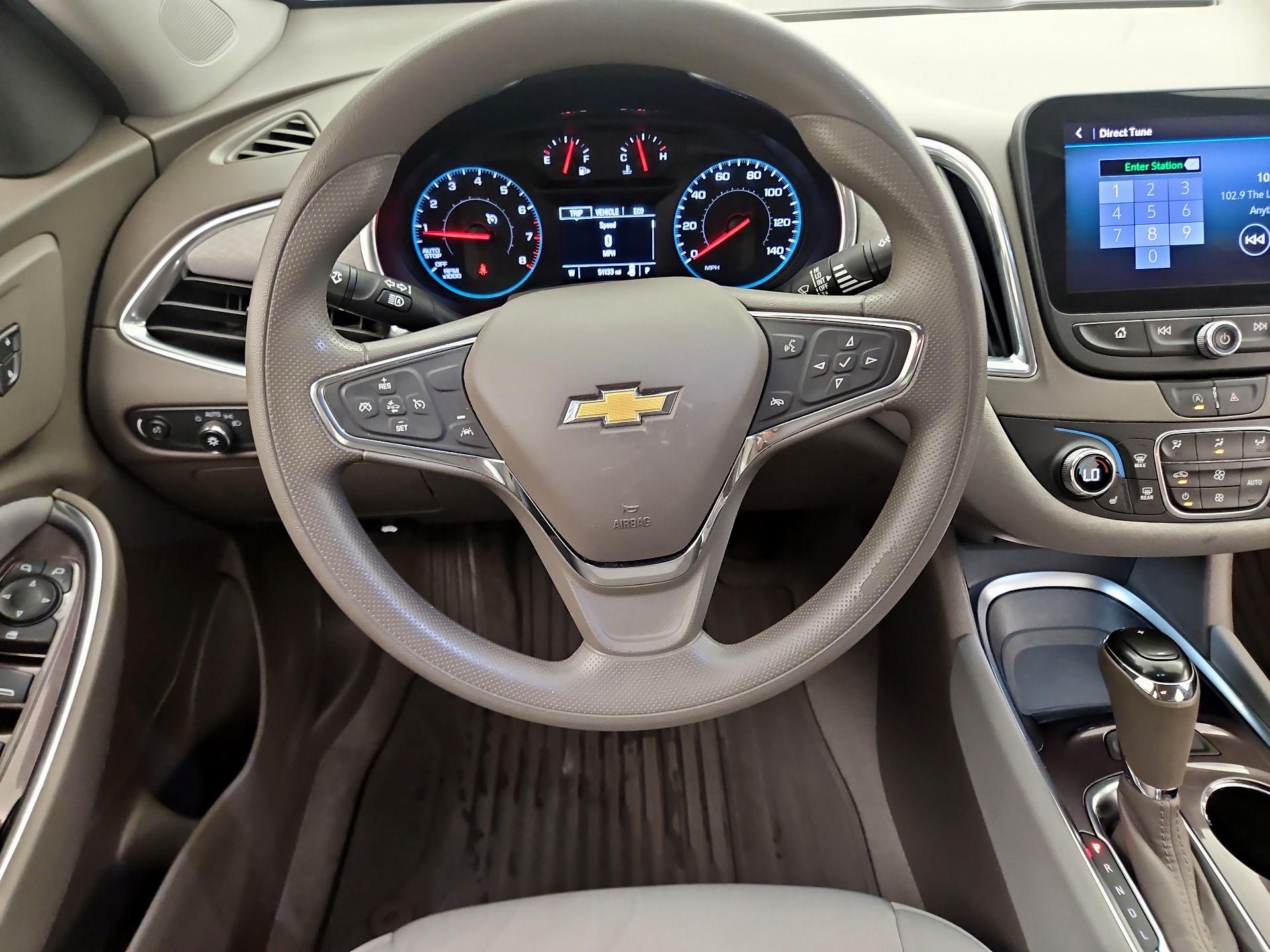 Thumbnail: 2020 Chevrolet Malibu - 10
