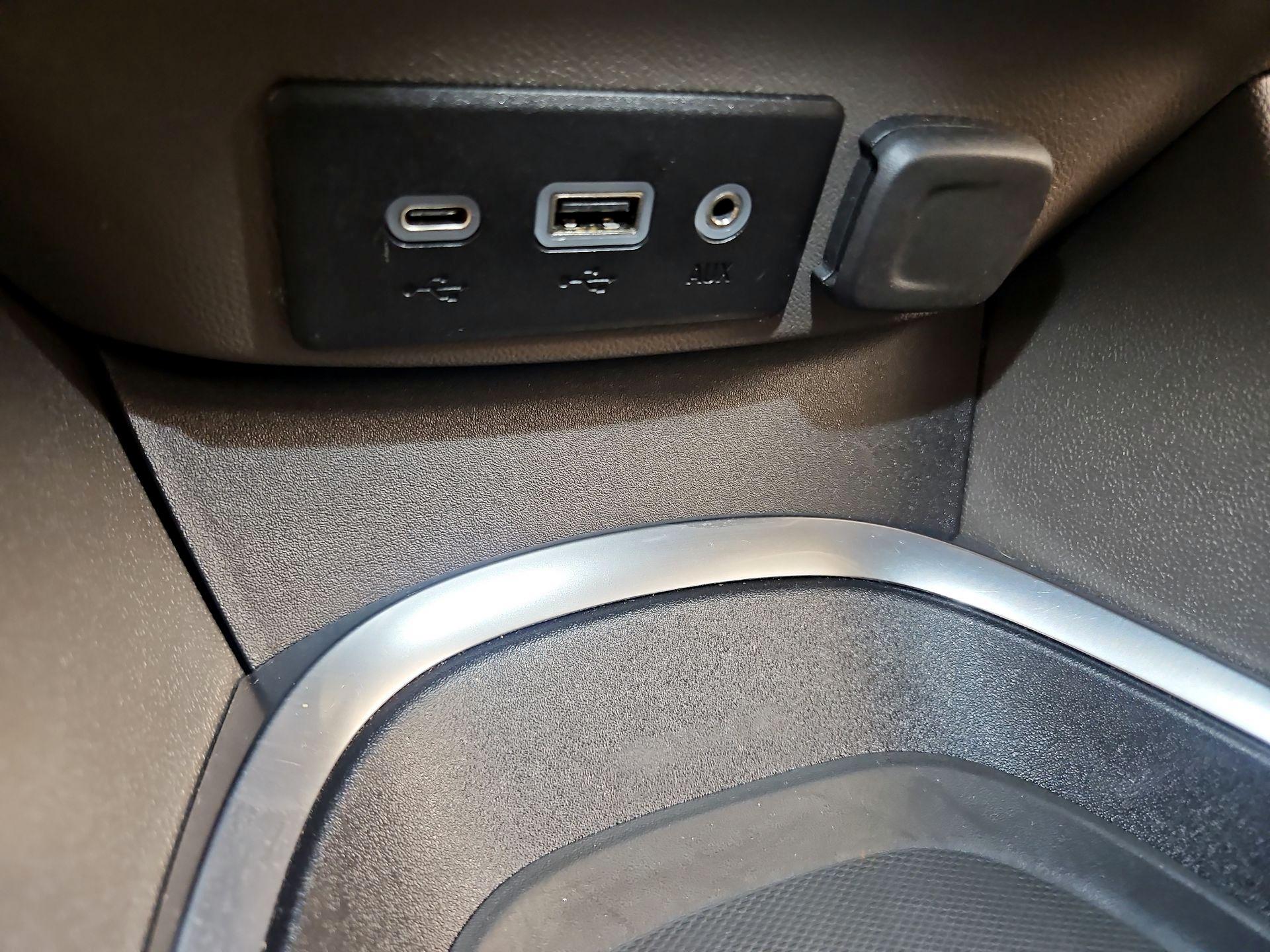 Thumbnail: 2020 Chevrolet Malibu - 18