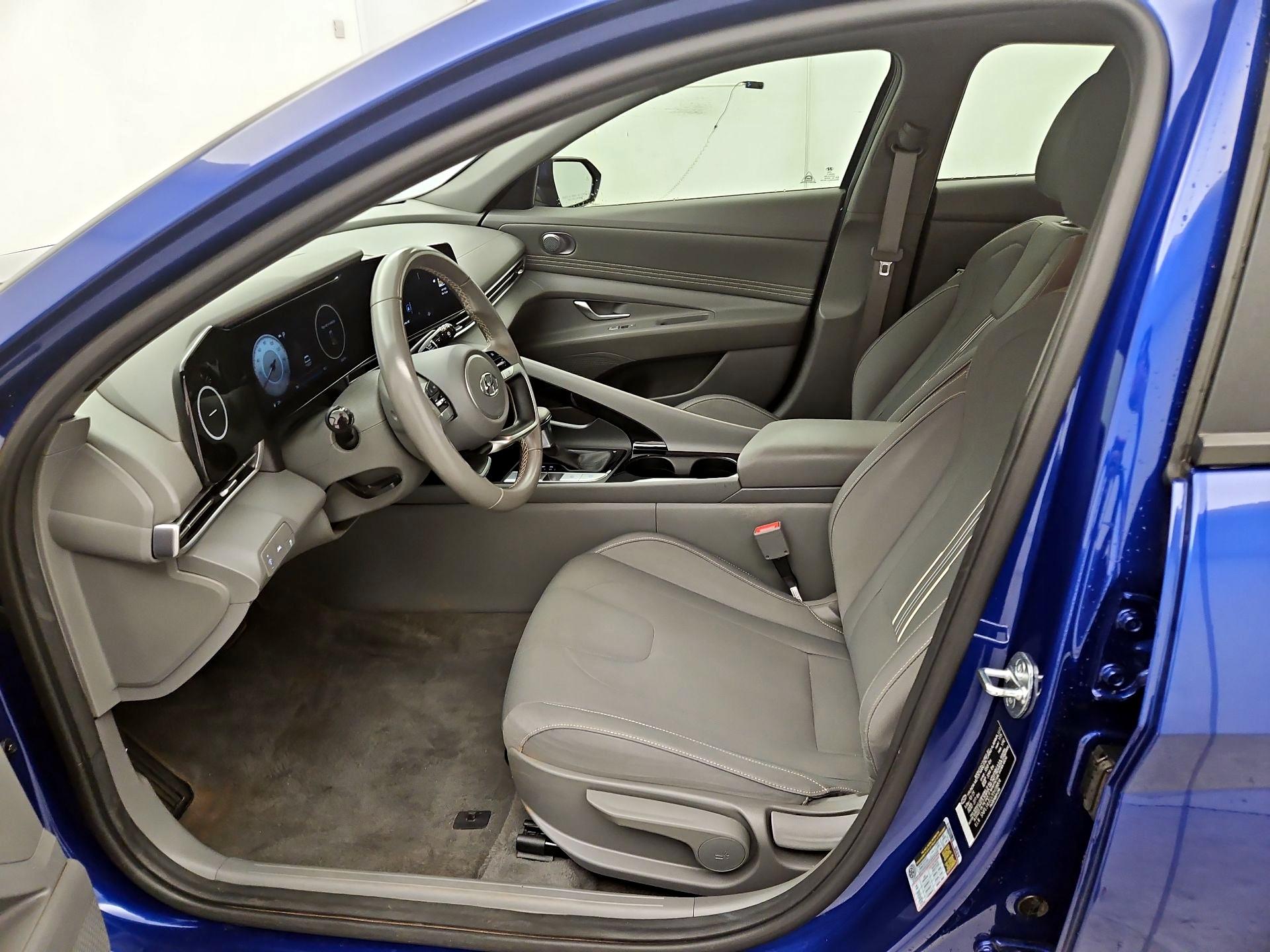 Thumbnail: 2023 Hyundai Elantra - 11