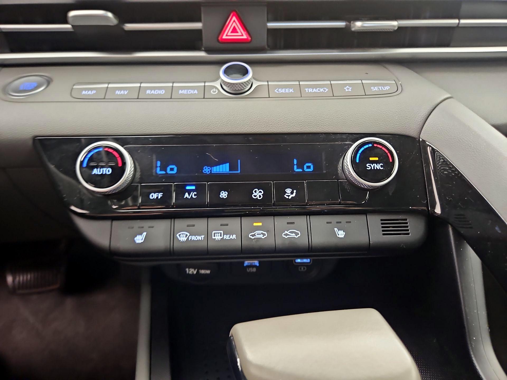 Thumbnail: 2023 Hyundai Elantra - 17