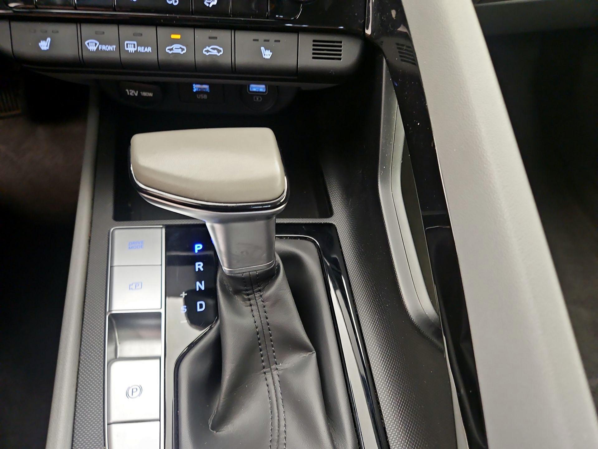 Thumbnail: 2023 Hyundai Elantra - 18
