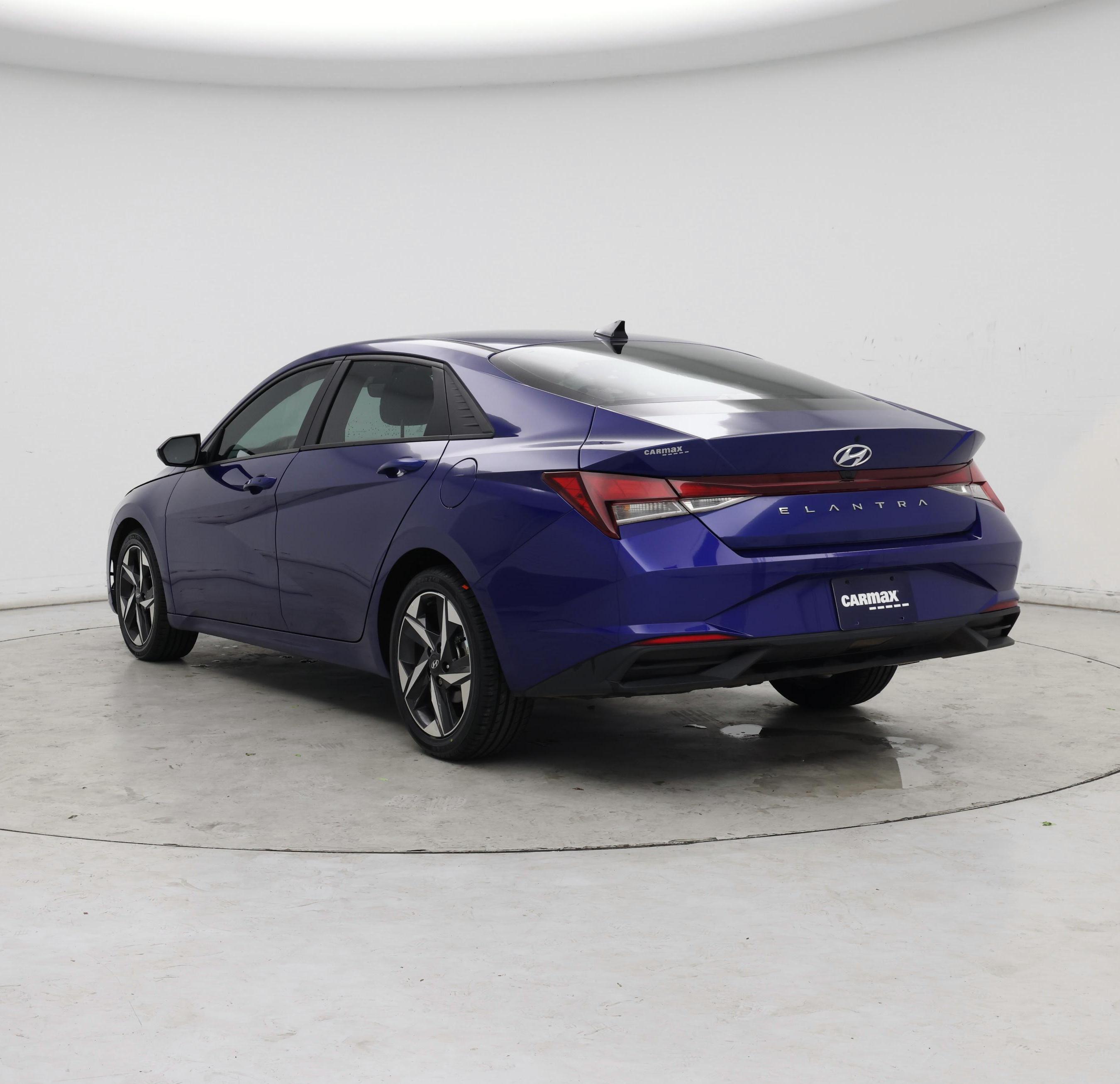 Thumbnail: 2023 Hyundai Elantra - 2