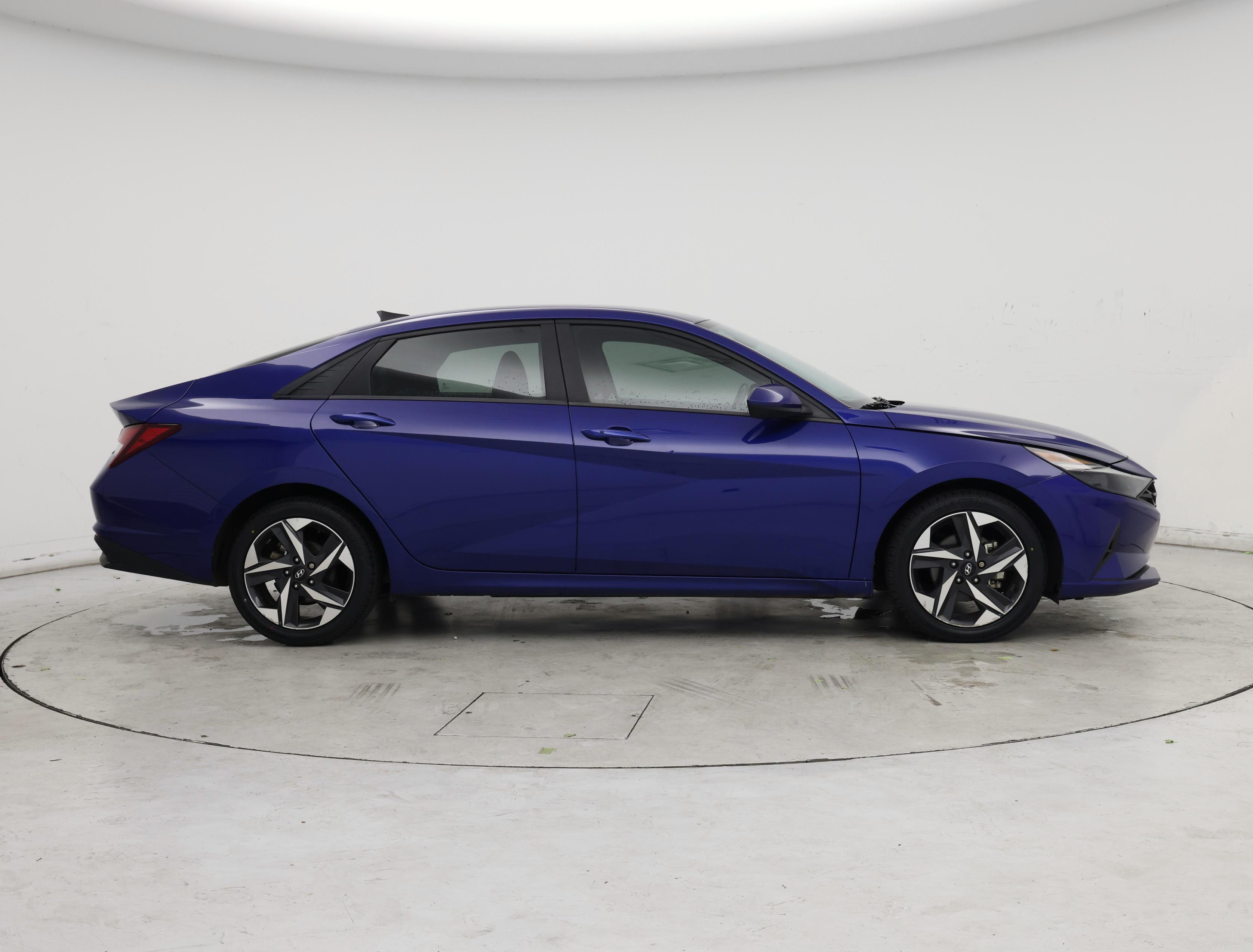 Thumbnail: 2023 Hyundai Elantra - 7