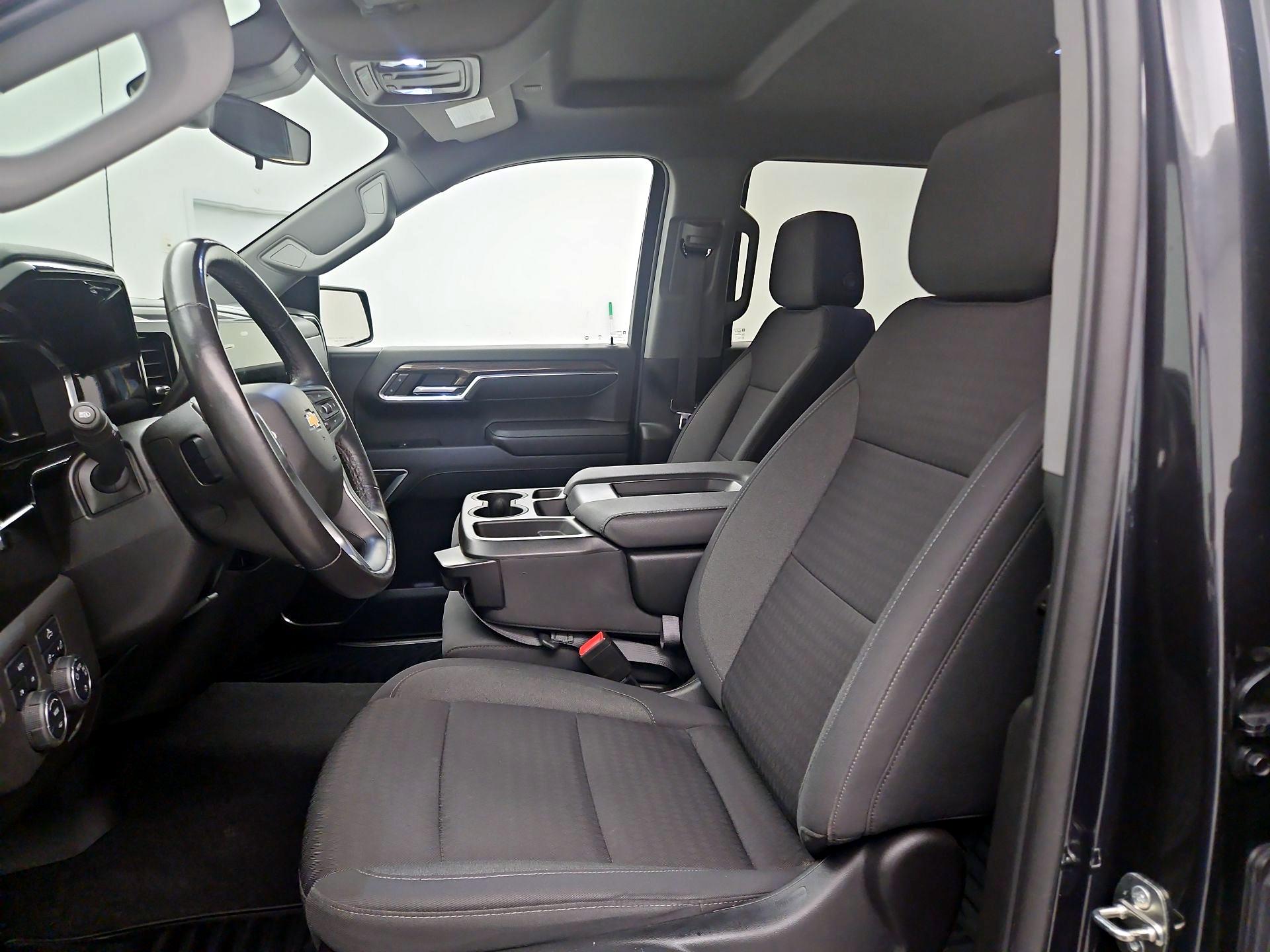 Thumbnail: 2022 Chevrolet Silverado 1500 - 11
