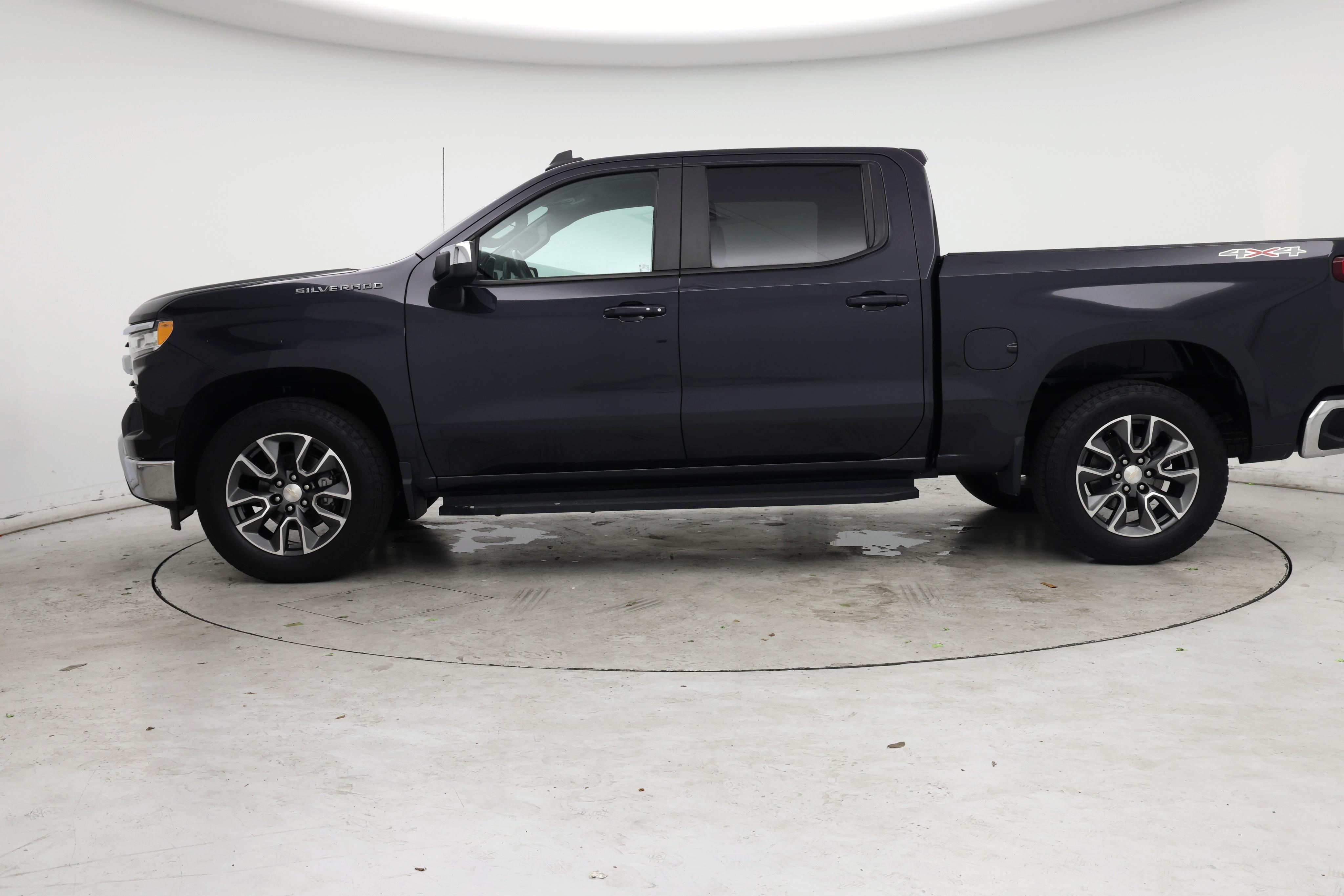 Thumbnail: 2022 Chevrolet Silverado 1500 - 3