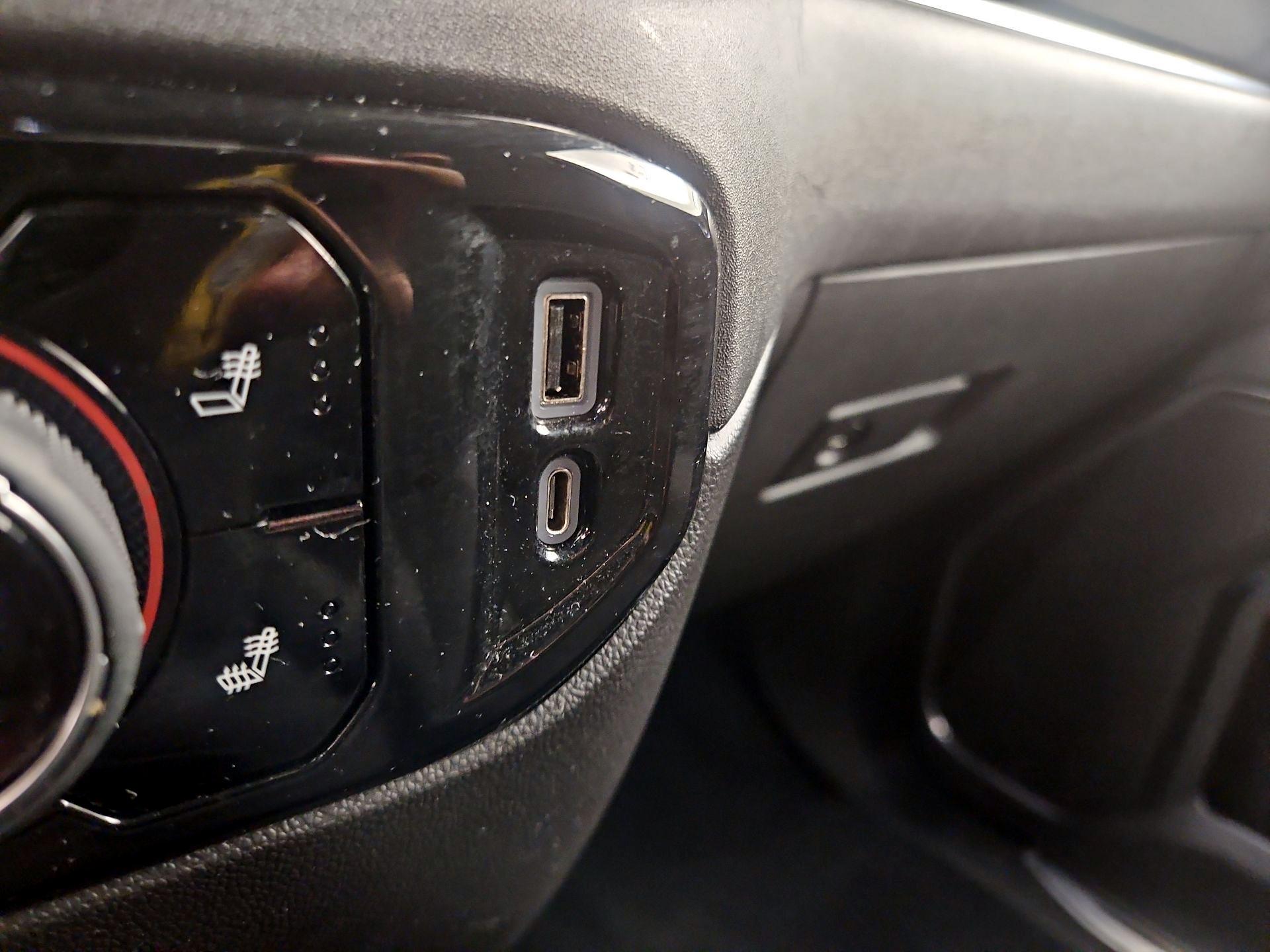 Thumbnail: 2022 Chevrolet Silverado 1500 - 19