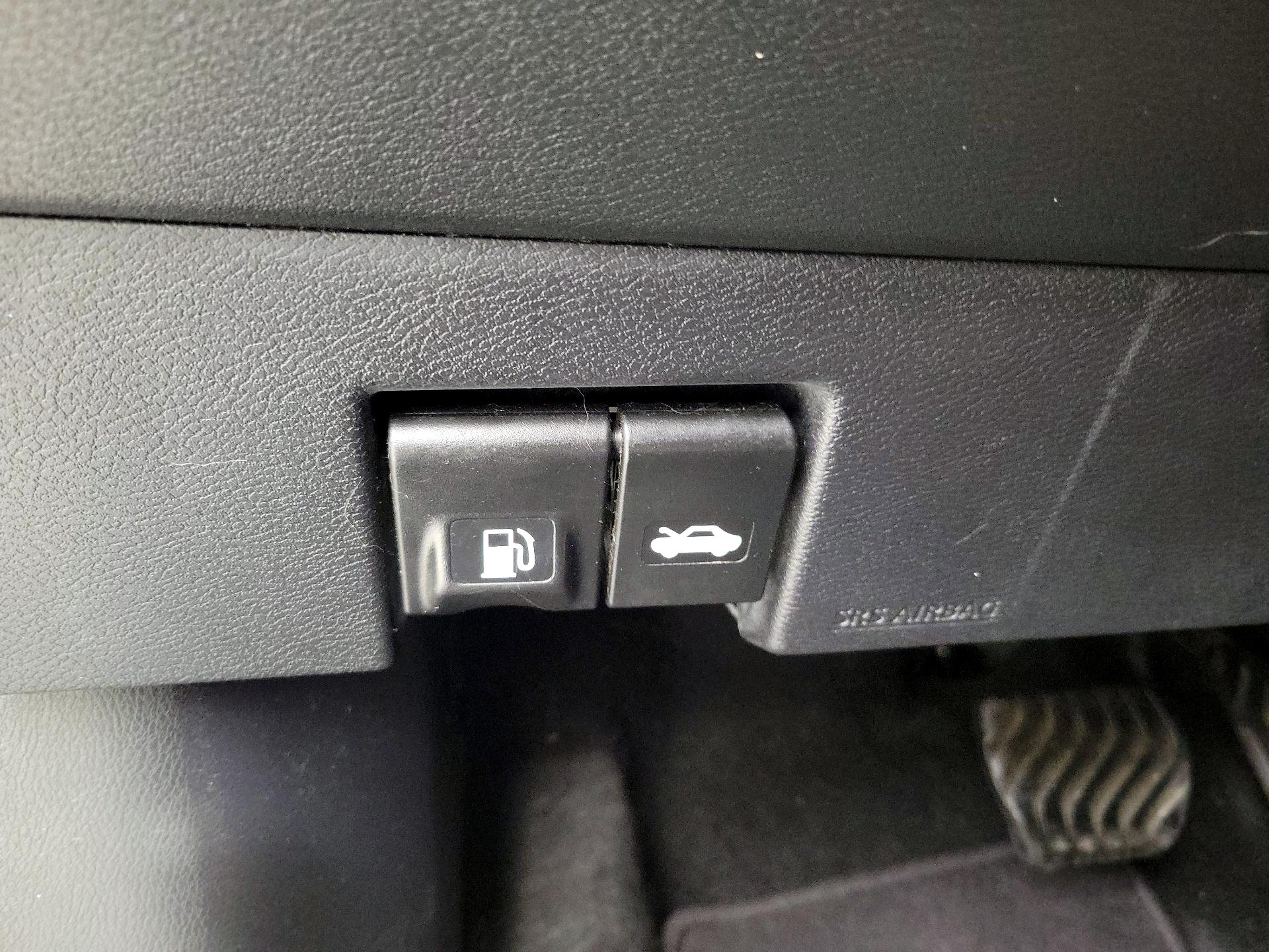 Thumbnail: 2020 Nissan Versa - 13