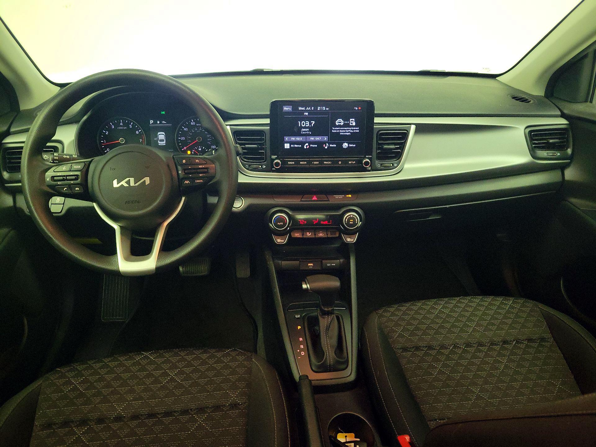 Thumbnail: 2022 Kia Rio - 9