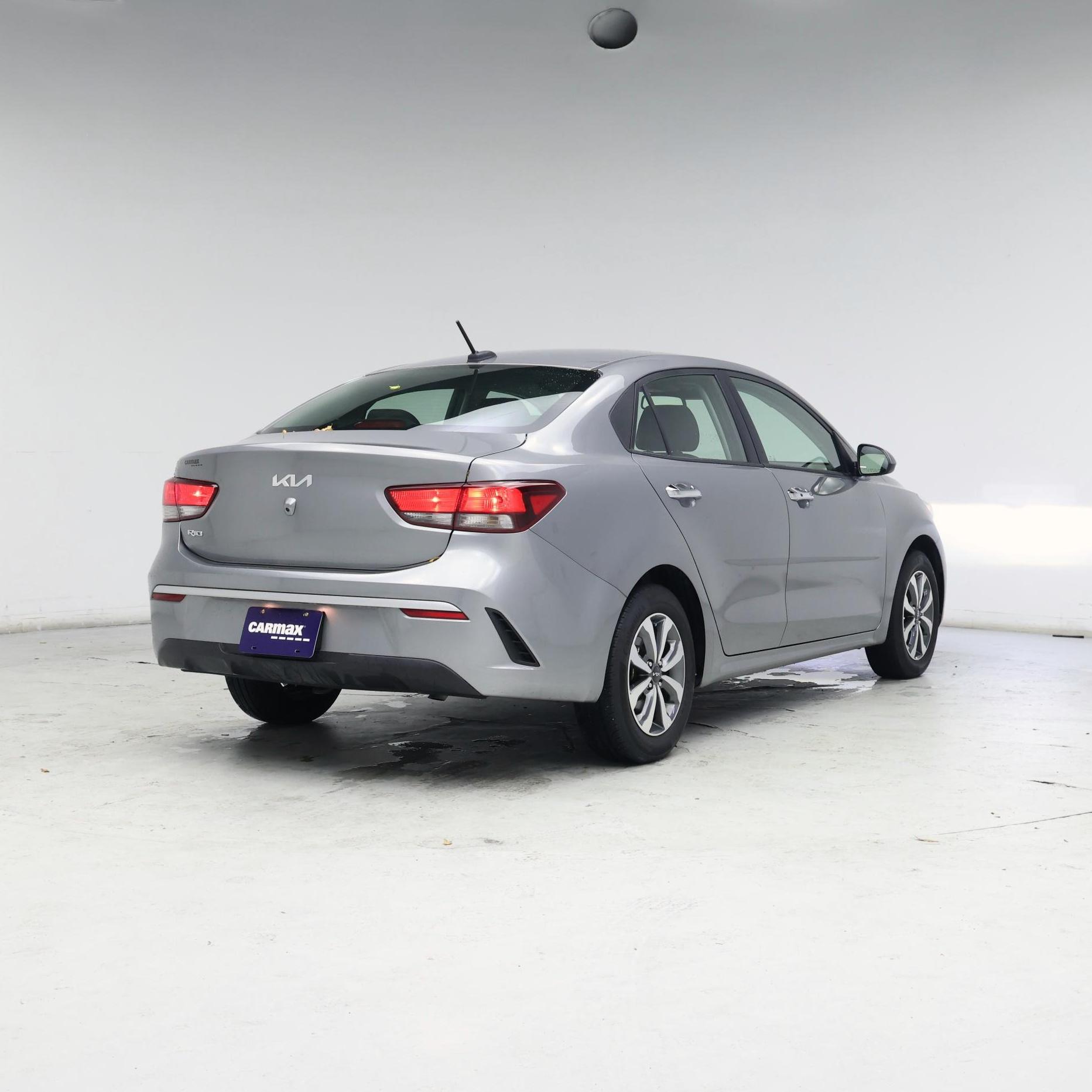 Thumbnail: 2022 Kia Rio - 8