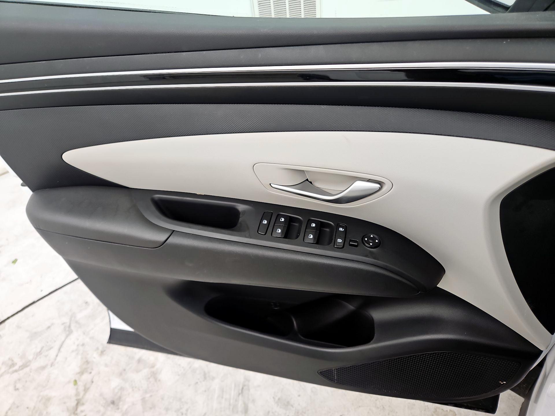 Thumbnail: 2022 Hyundai Tucson - 12