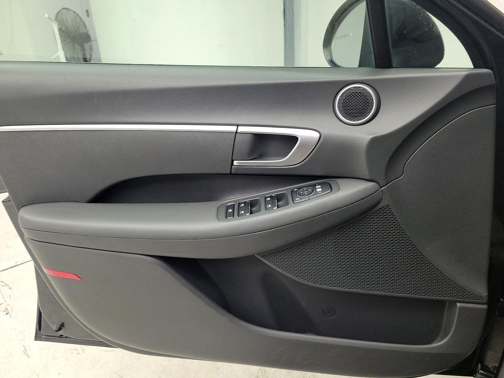 Thumbnail: 2021 Hyundai Sonata - 12