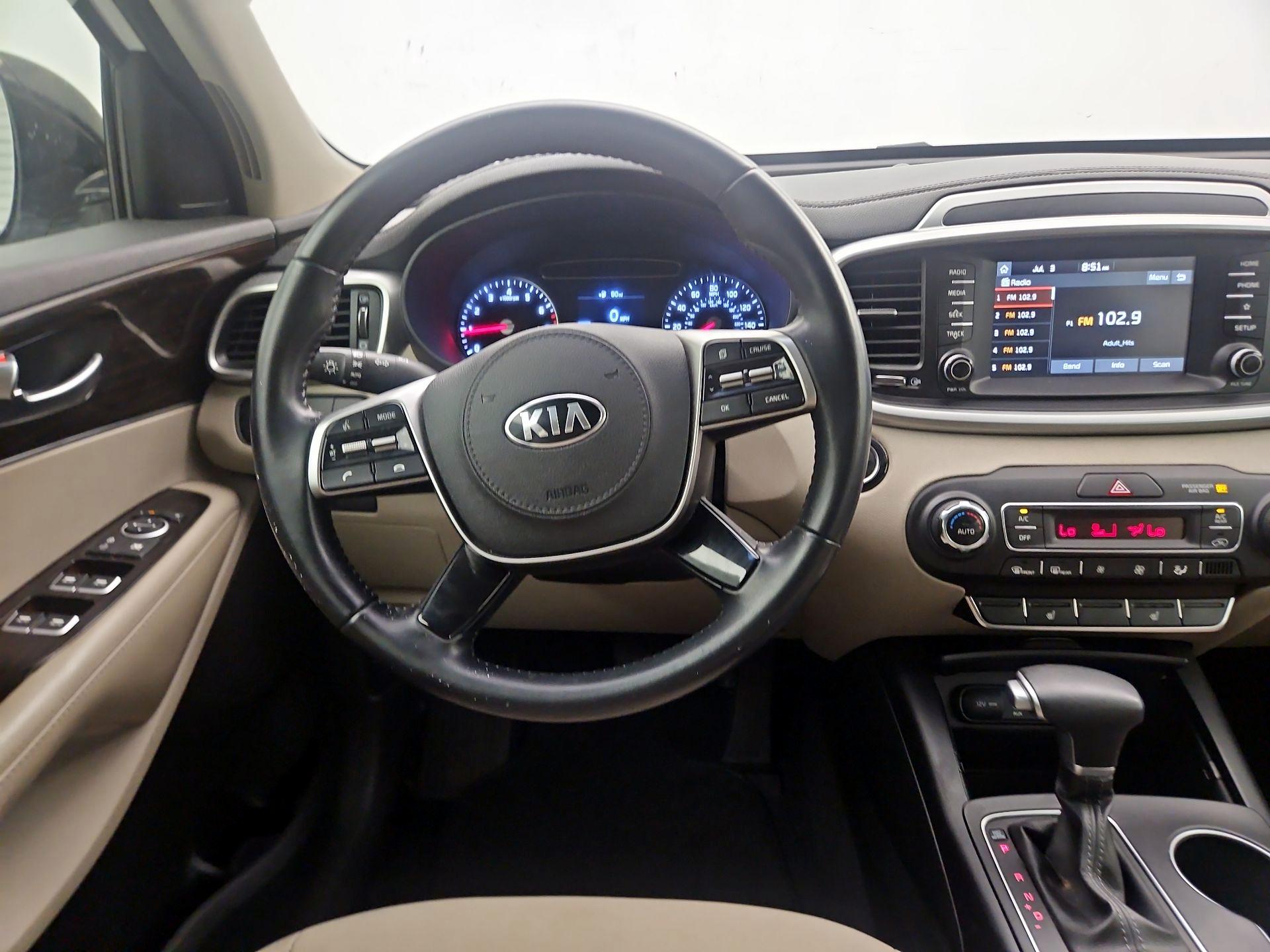 Thumbnail: 2020 Kia Sorento - 10