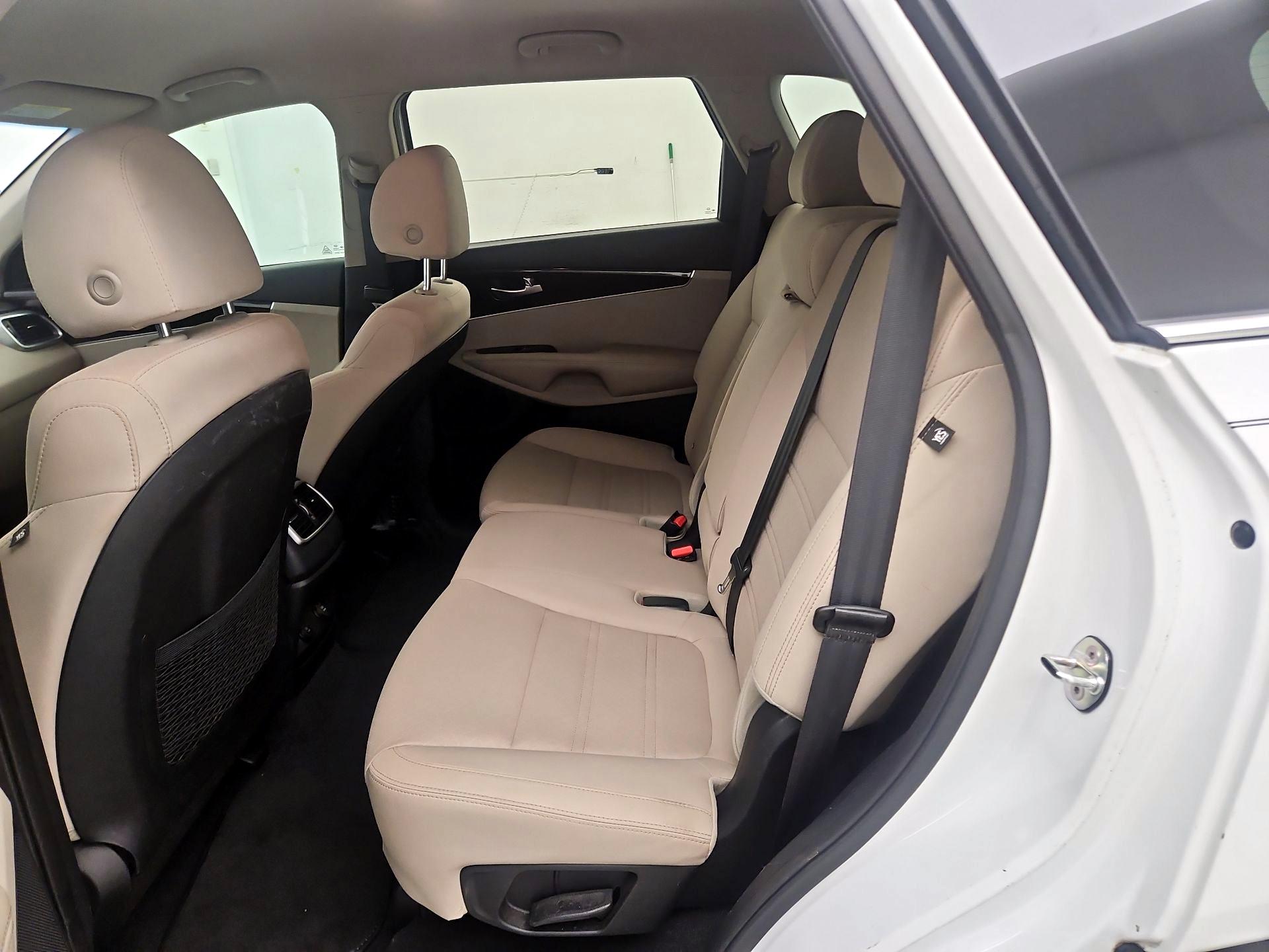 Thumbnail: 2020 Kia Sorento - 19