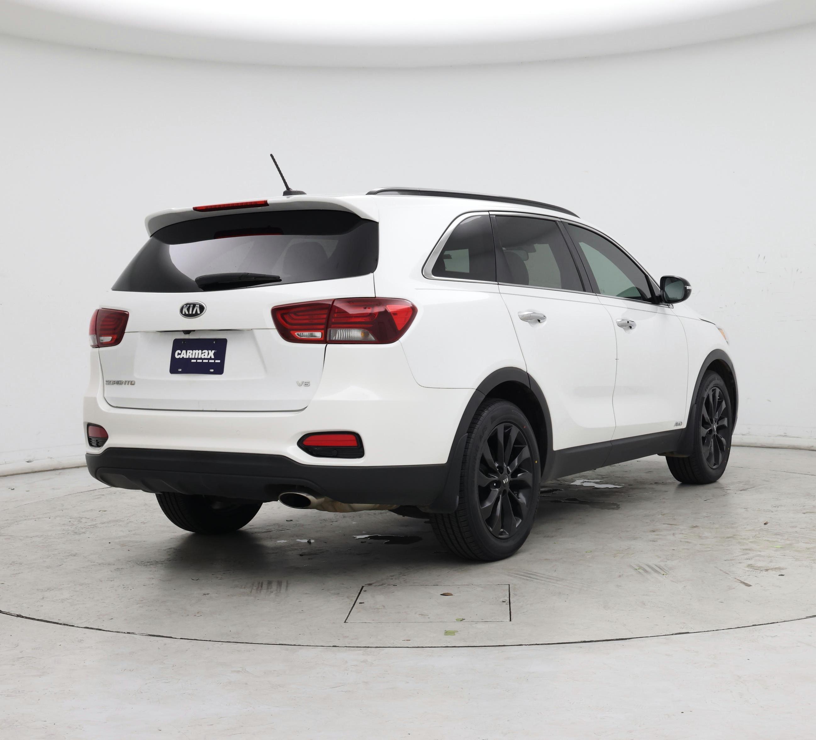 Thumbnail: 2020 Kia Sorento - 8