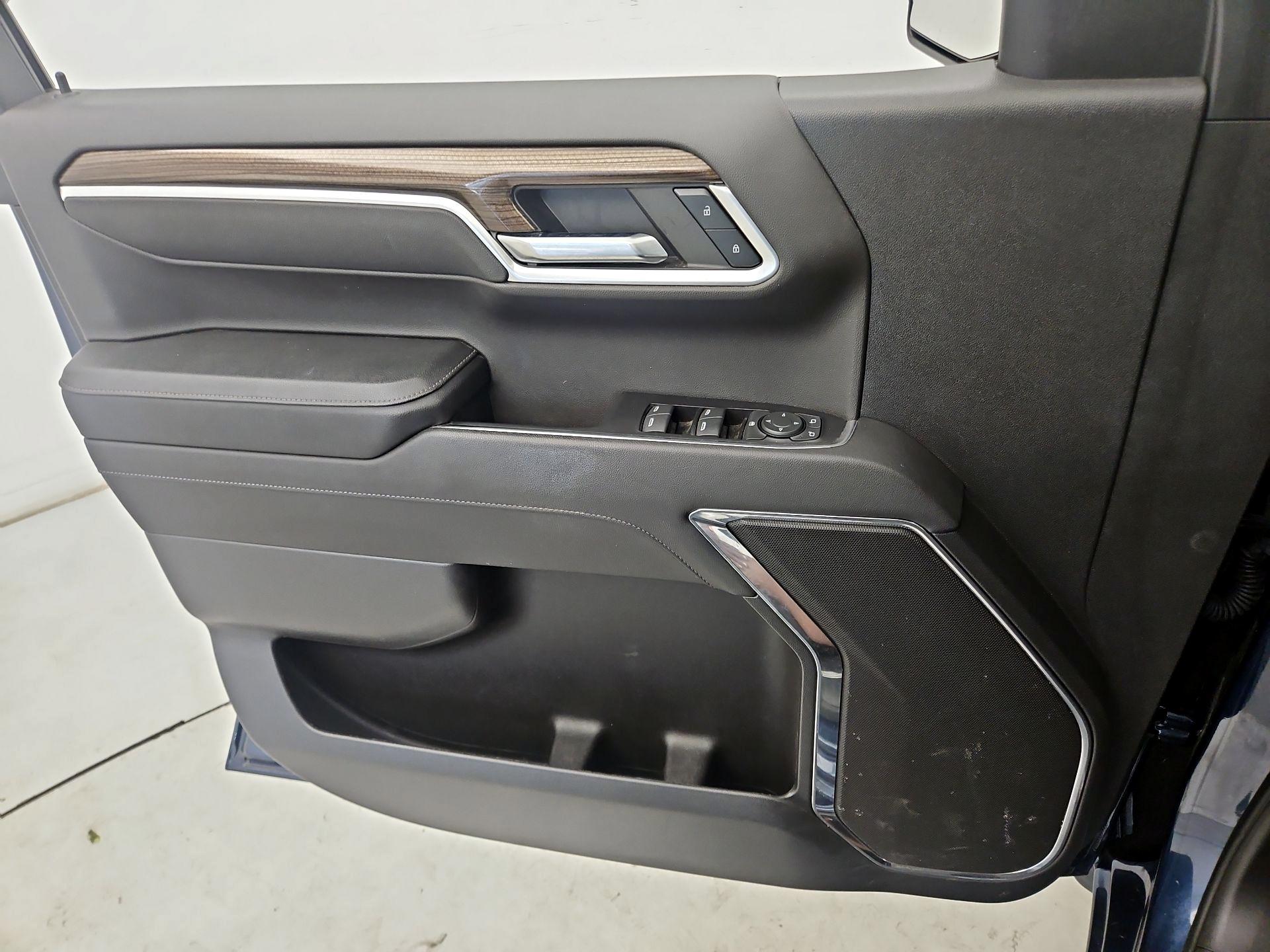 Thumbnail: 2023 Chevrolet Silverado 1500 - 12