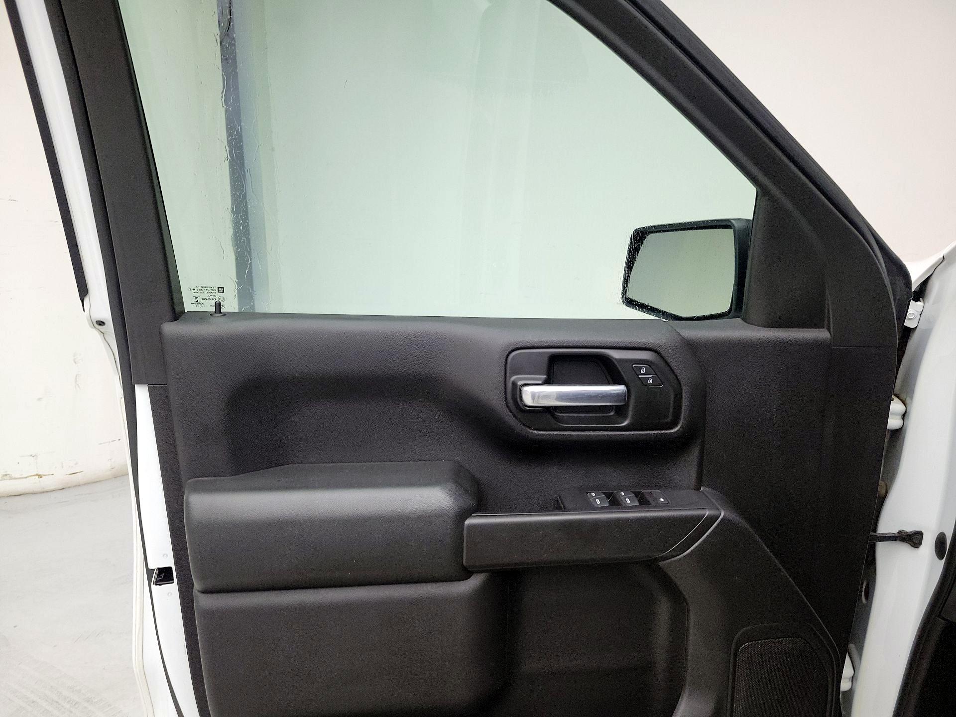 Thumbnail: 2019 Chevrolet Silverado 1500 - 12