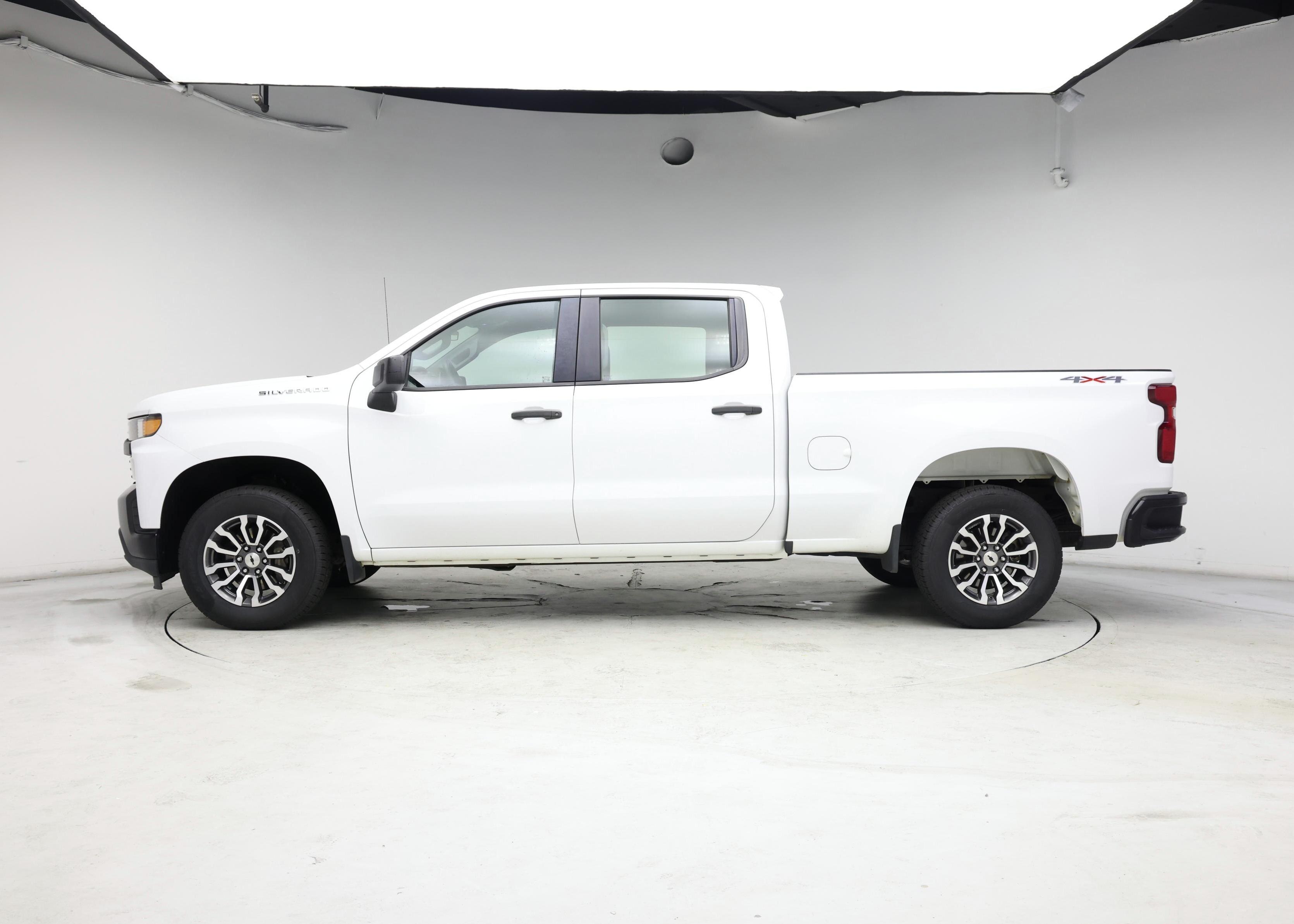 Thumbnail: 2019 Chevrolet Silverado 1500 - 3