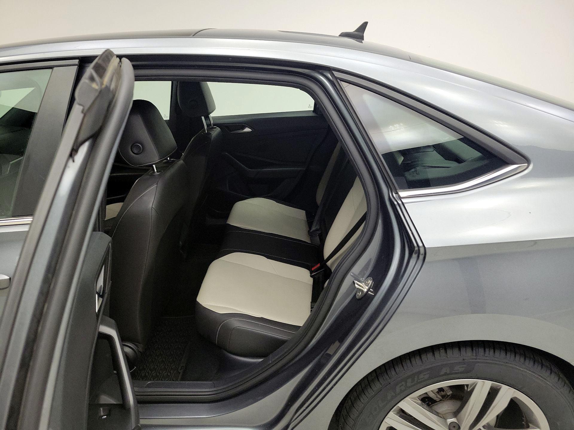Thumbnail: 2020 Volkswagen Jetta - 20