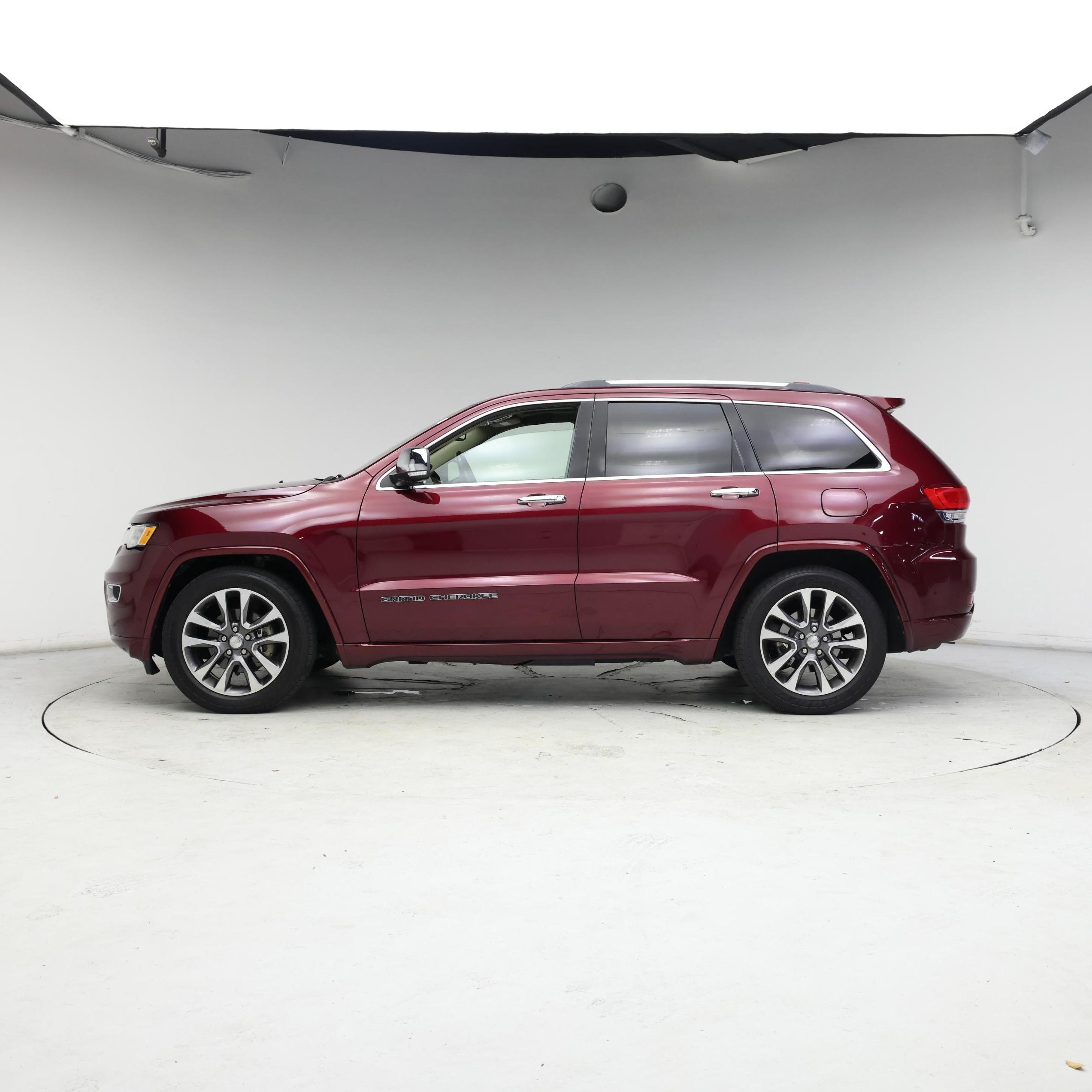 Thumbnail: 2018 Jeep Grand Cherokee - 3