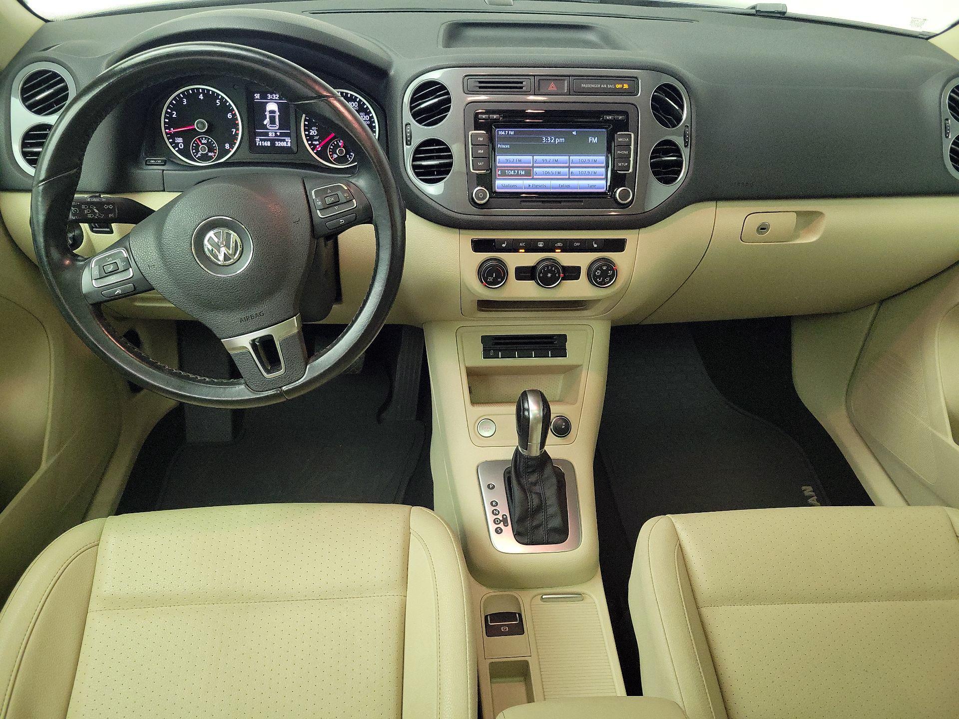 Thumbnail: 2015 Volkswagen Tiguan - 9