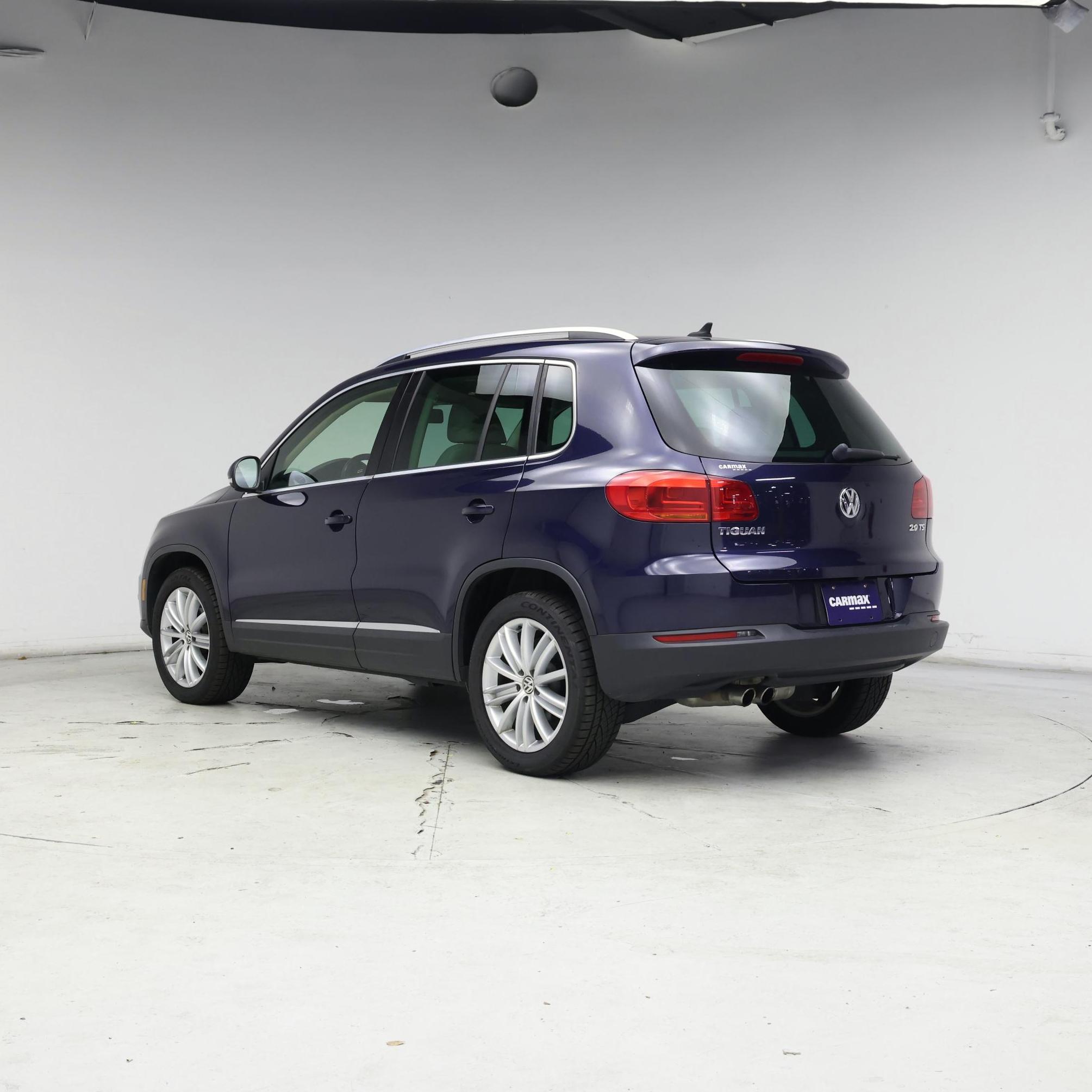 Thumbnail: 2015 Volkswagen Tiguan - 2