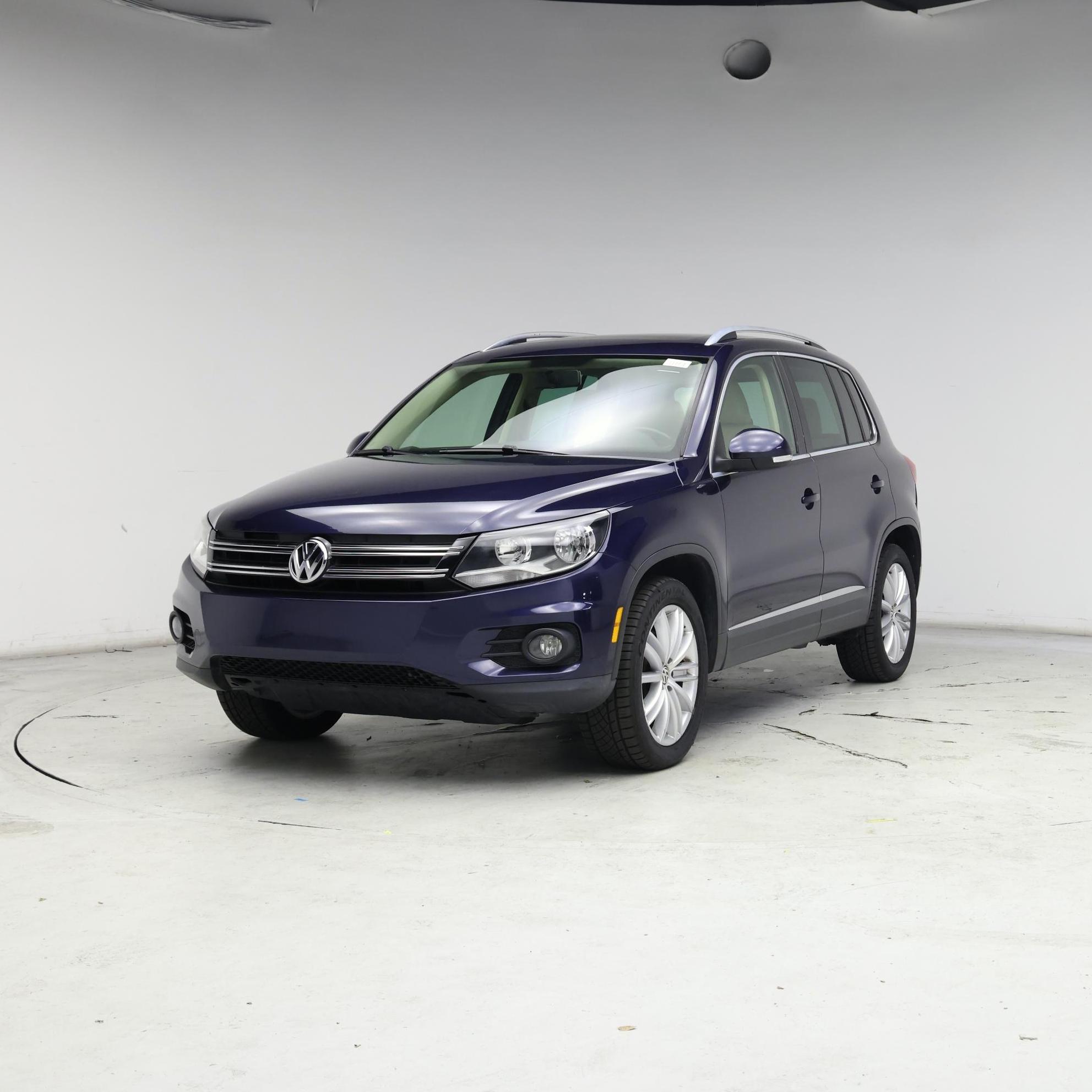 Thumbnail: 2015 Volkswagen Tiguan - 4