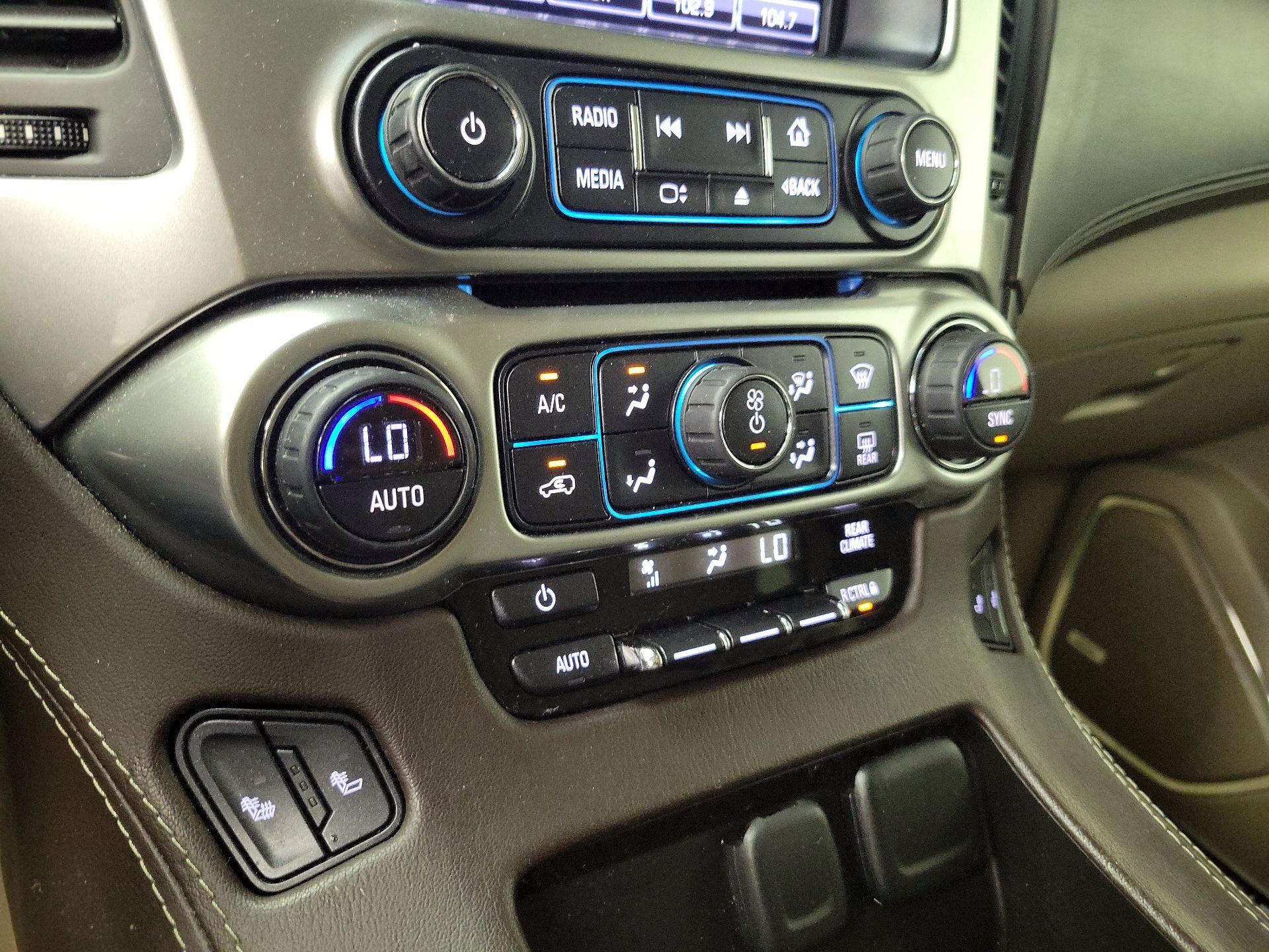 Thumbnail: 2016 Chevrolet Tahoe - 16