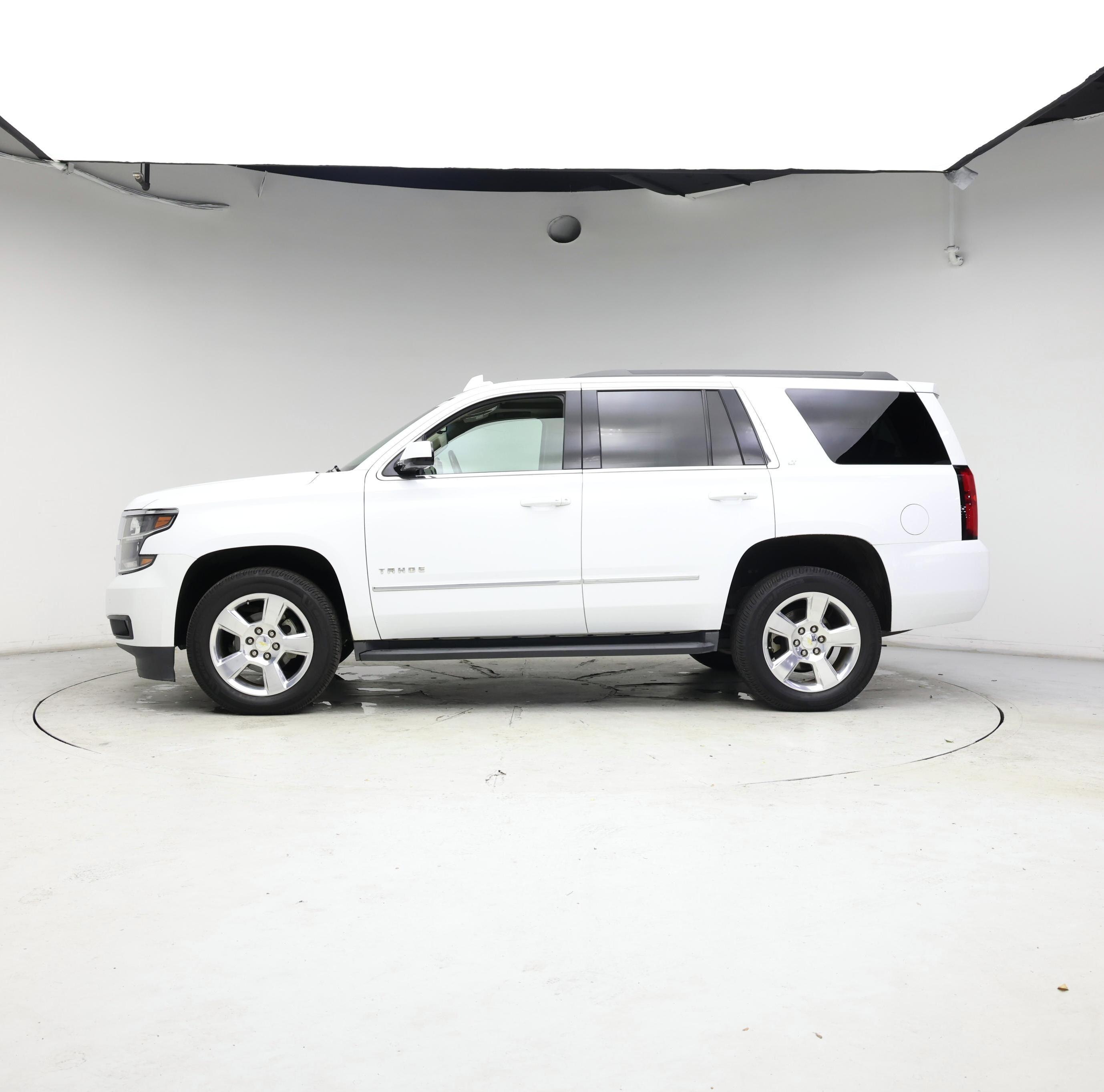 Thumbnail: 2016 Chevrolet Tahoe - 3