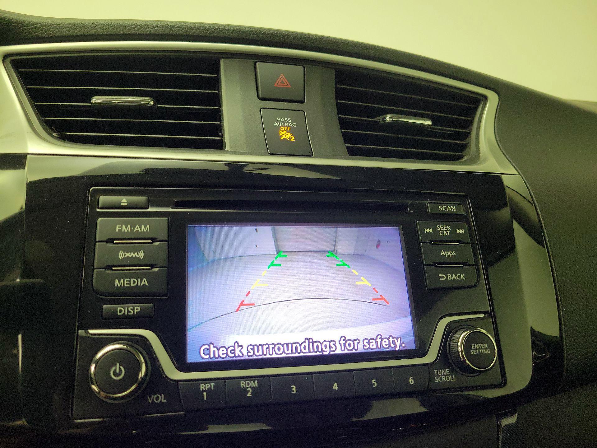 Thumbnail: 2016 Nissan Sentra - 14