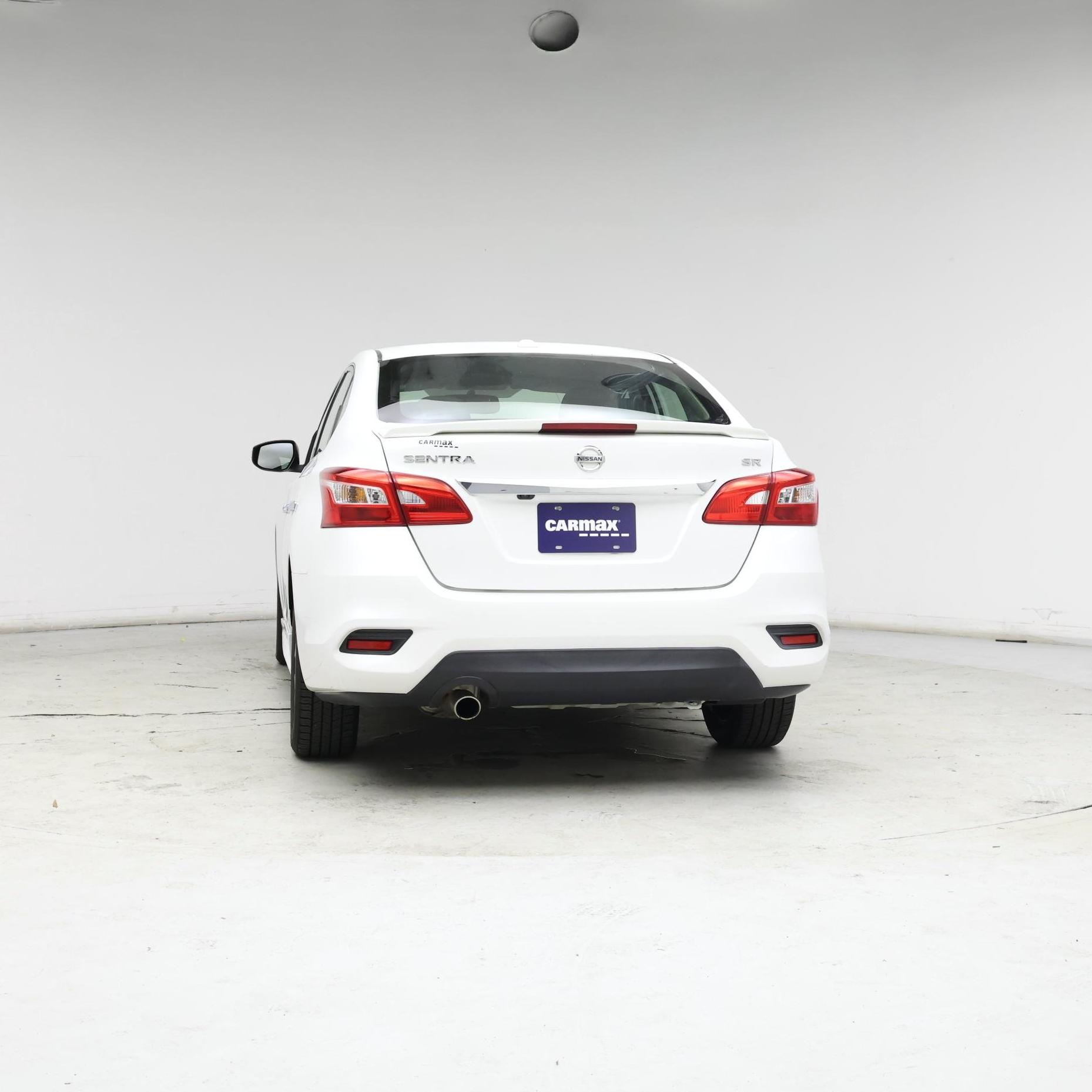 Thumbnail: 2016 Nissan Sentra - 6
