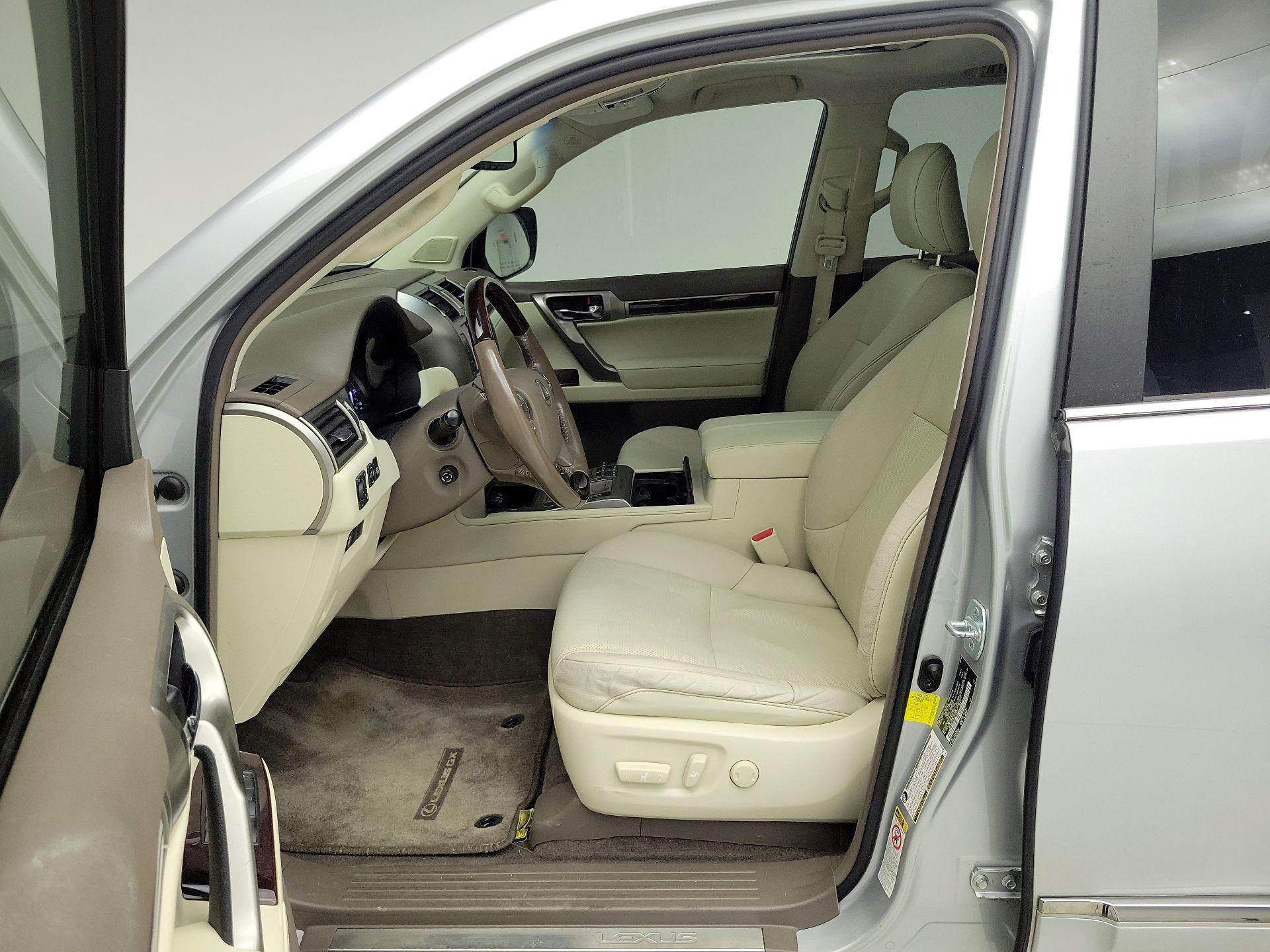 Thumbnail: 2017 Lexus GX - 11