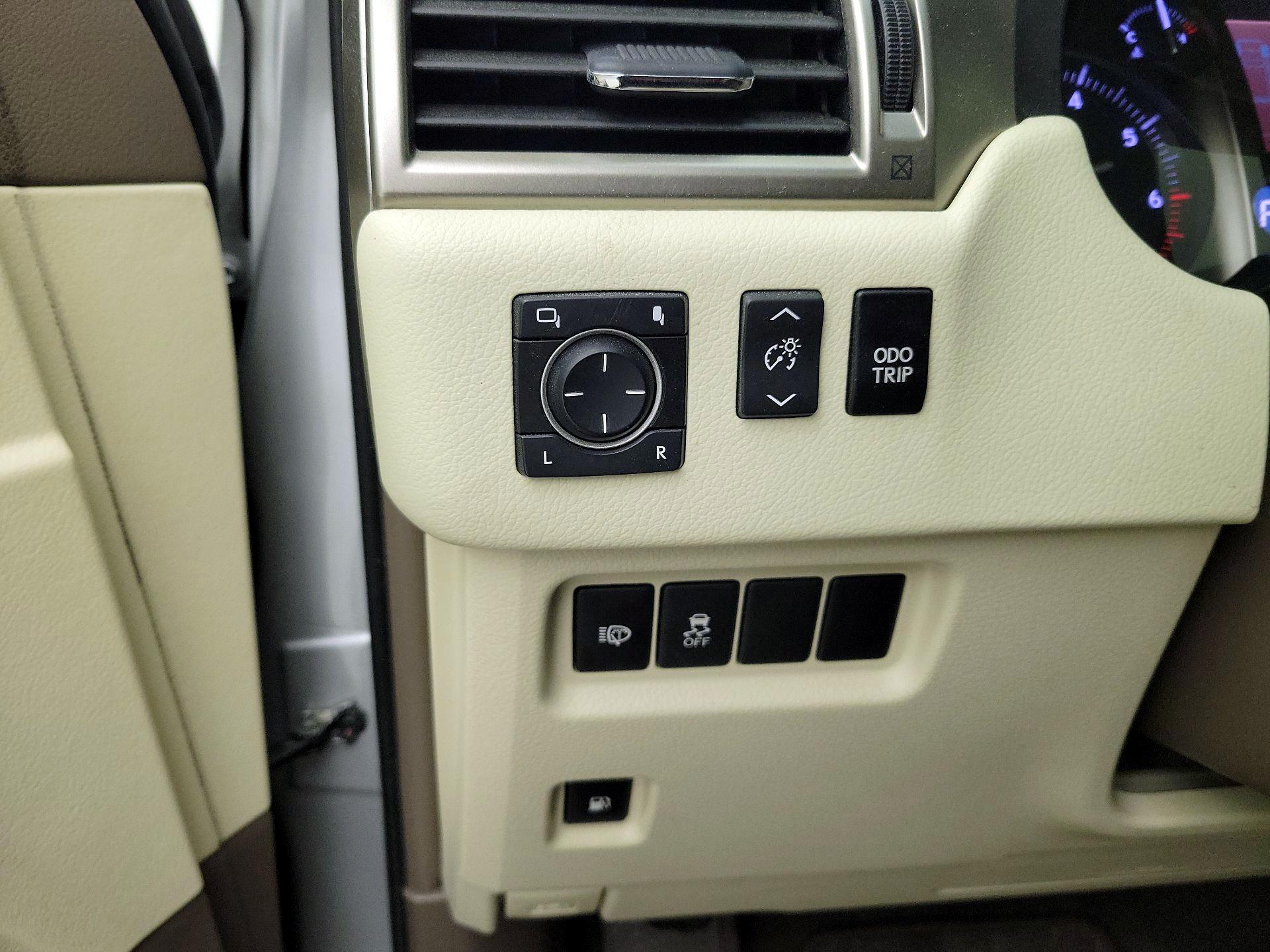 Thumbnail: 2017 Lexus GX - 13