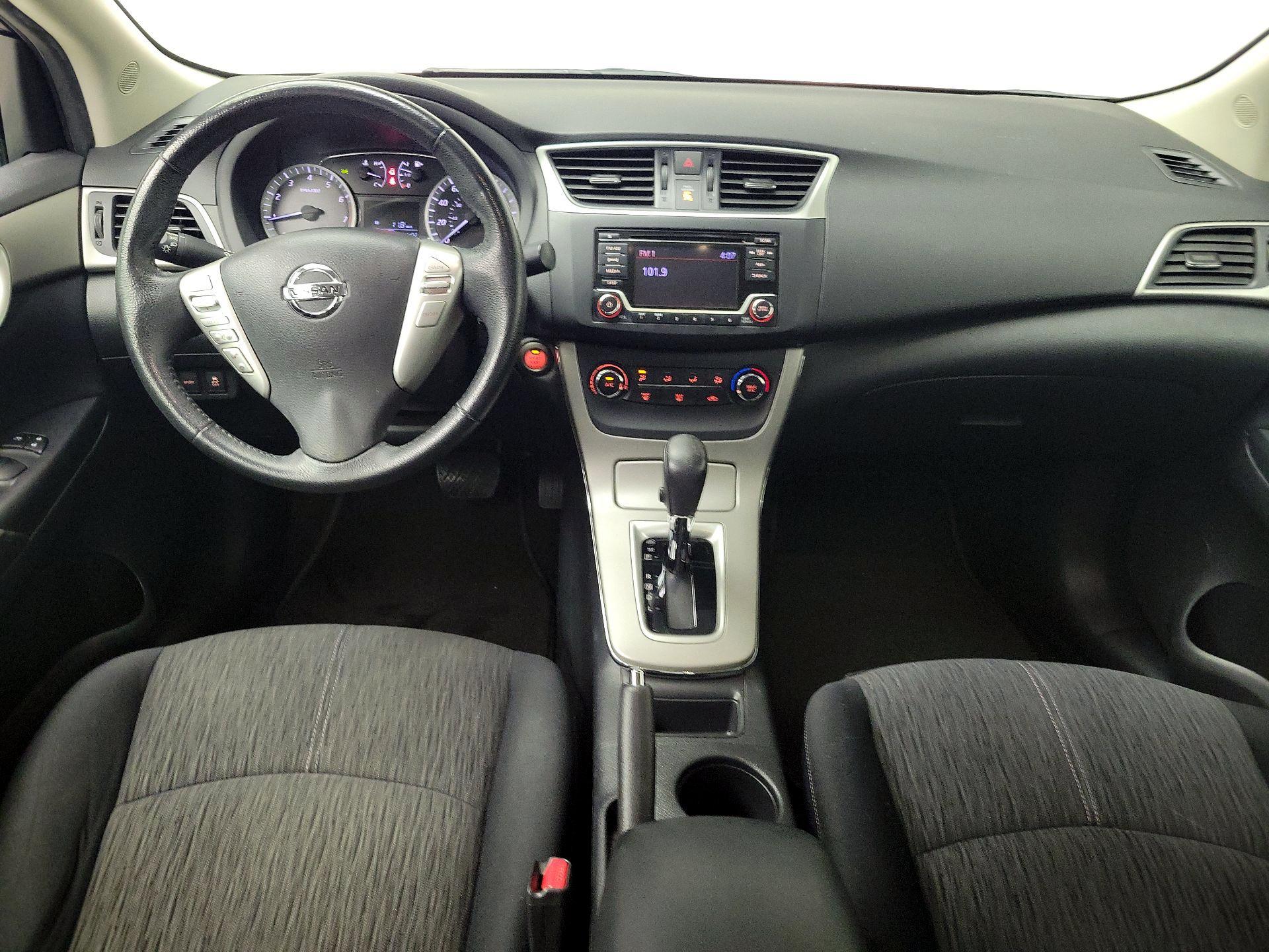 Thumbnail: 2015 Nissan Sentra - 9