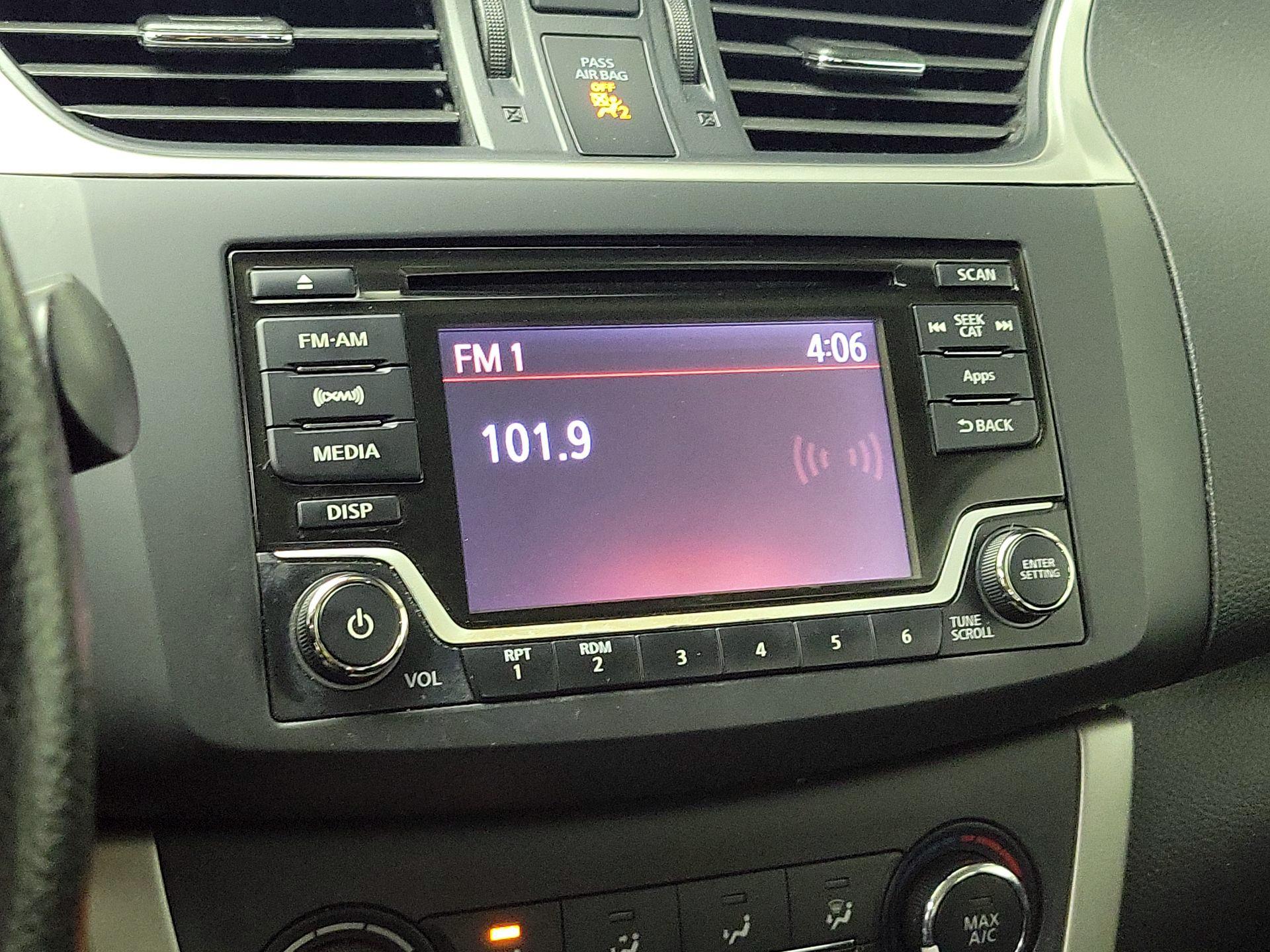 Thumbnail: 2015 Nissan Sentra - 15