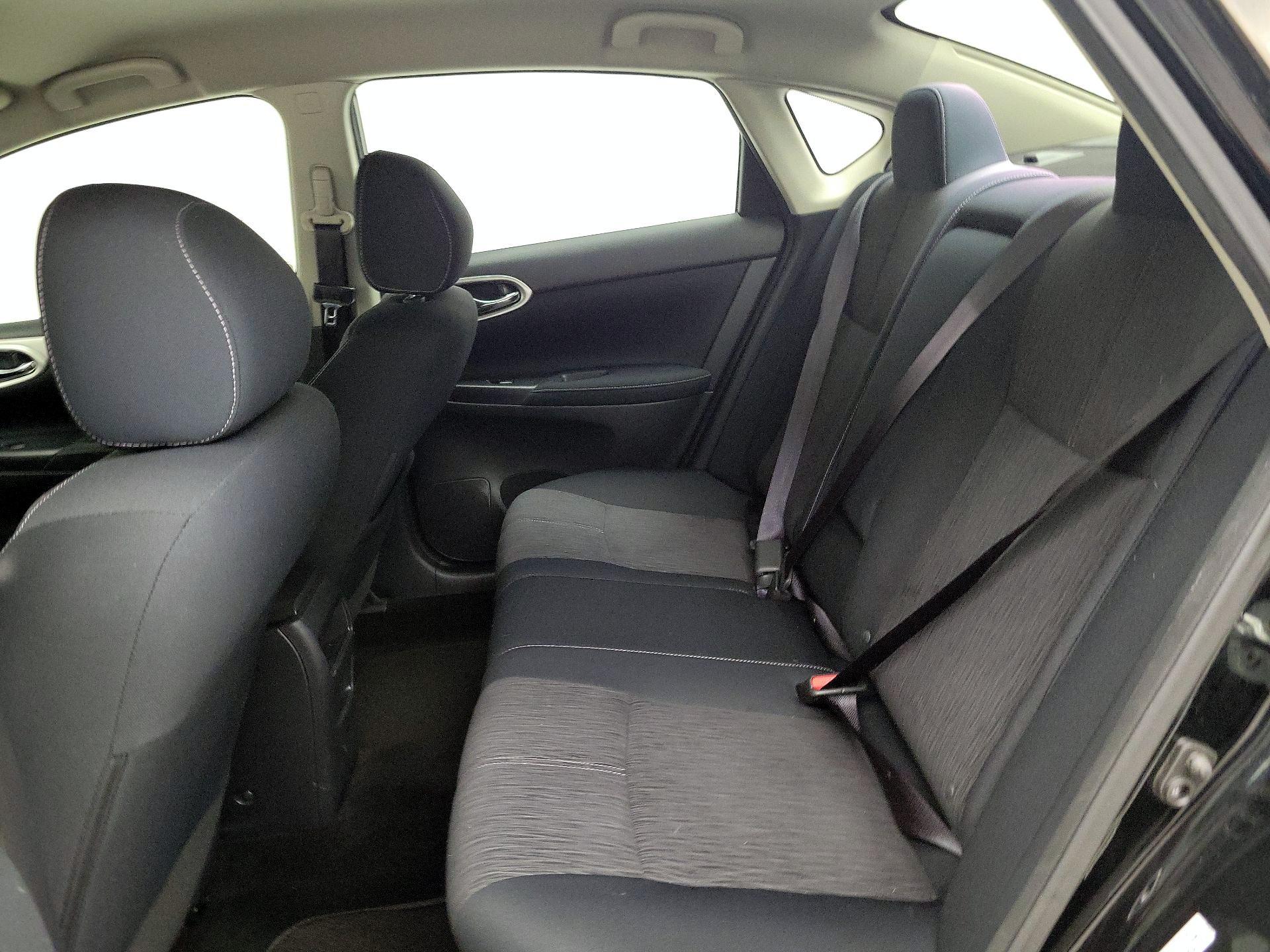 Thumbnail: 2015 Nissan Sentra - 19