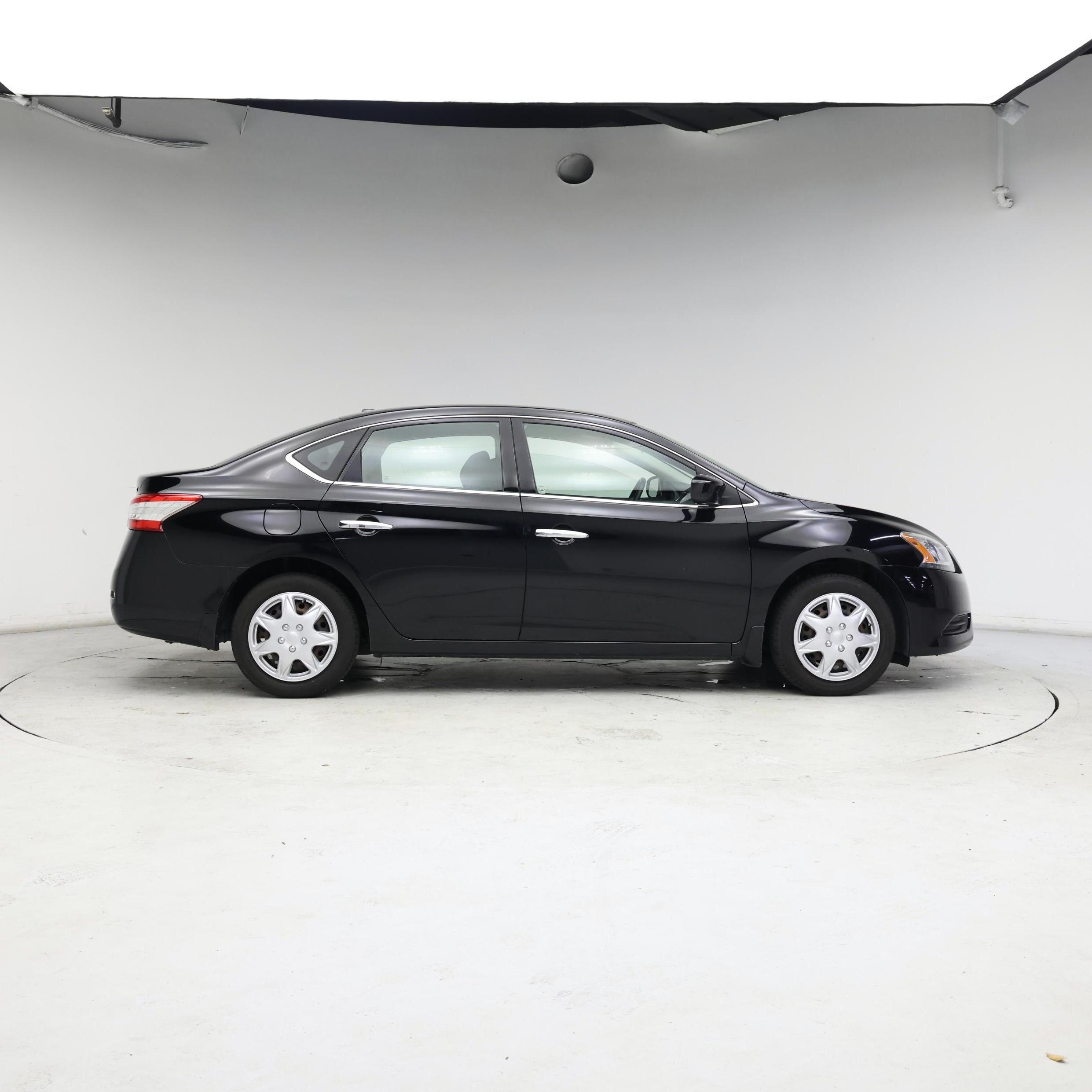 Thumbnail: 2015 Nissan Sentra - 7