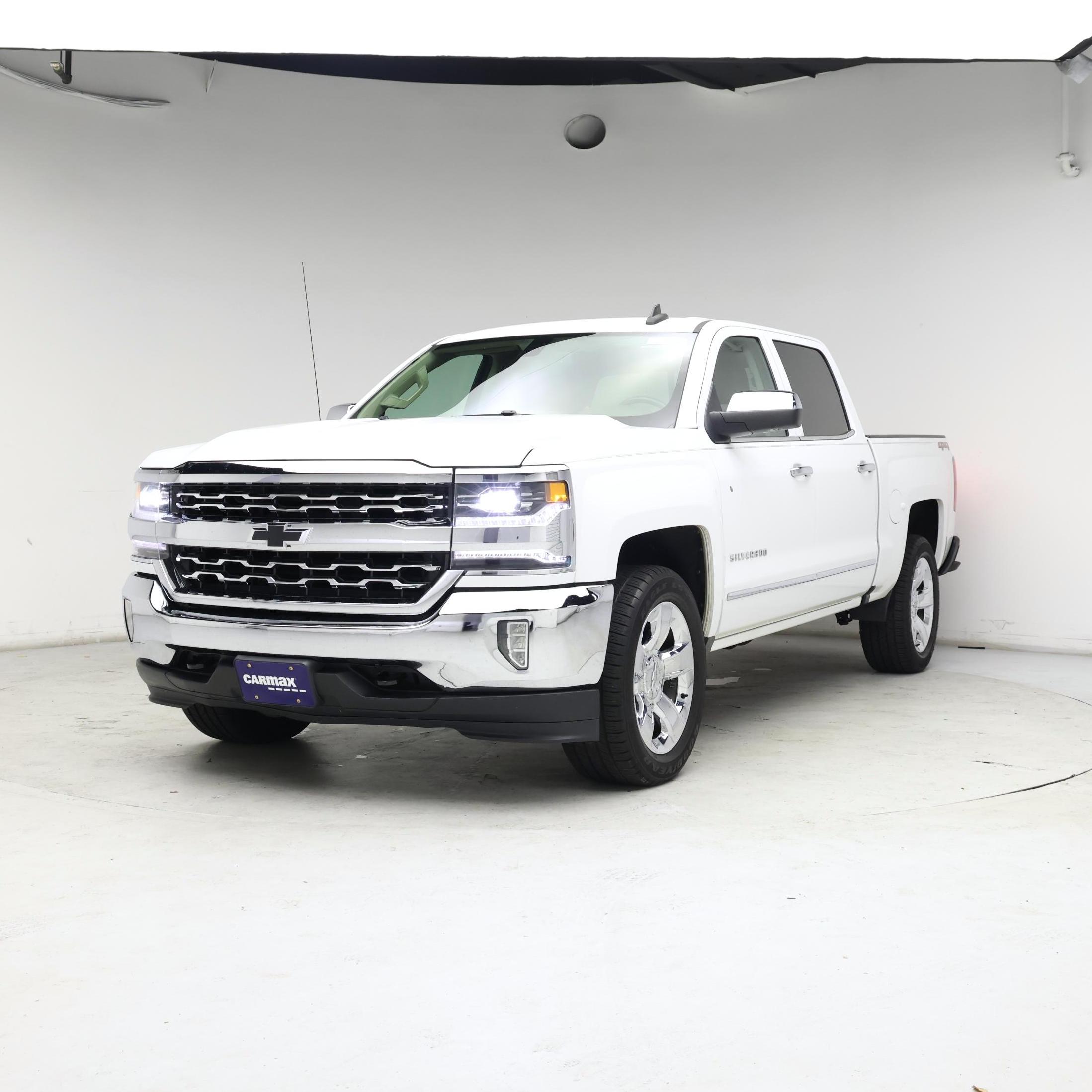 Thumbnail: 2018 Chevrolet Silverado 1500 - 4