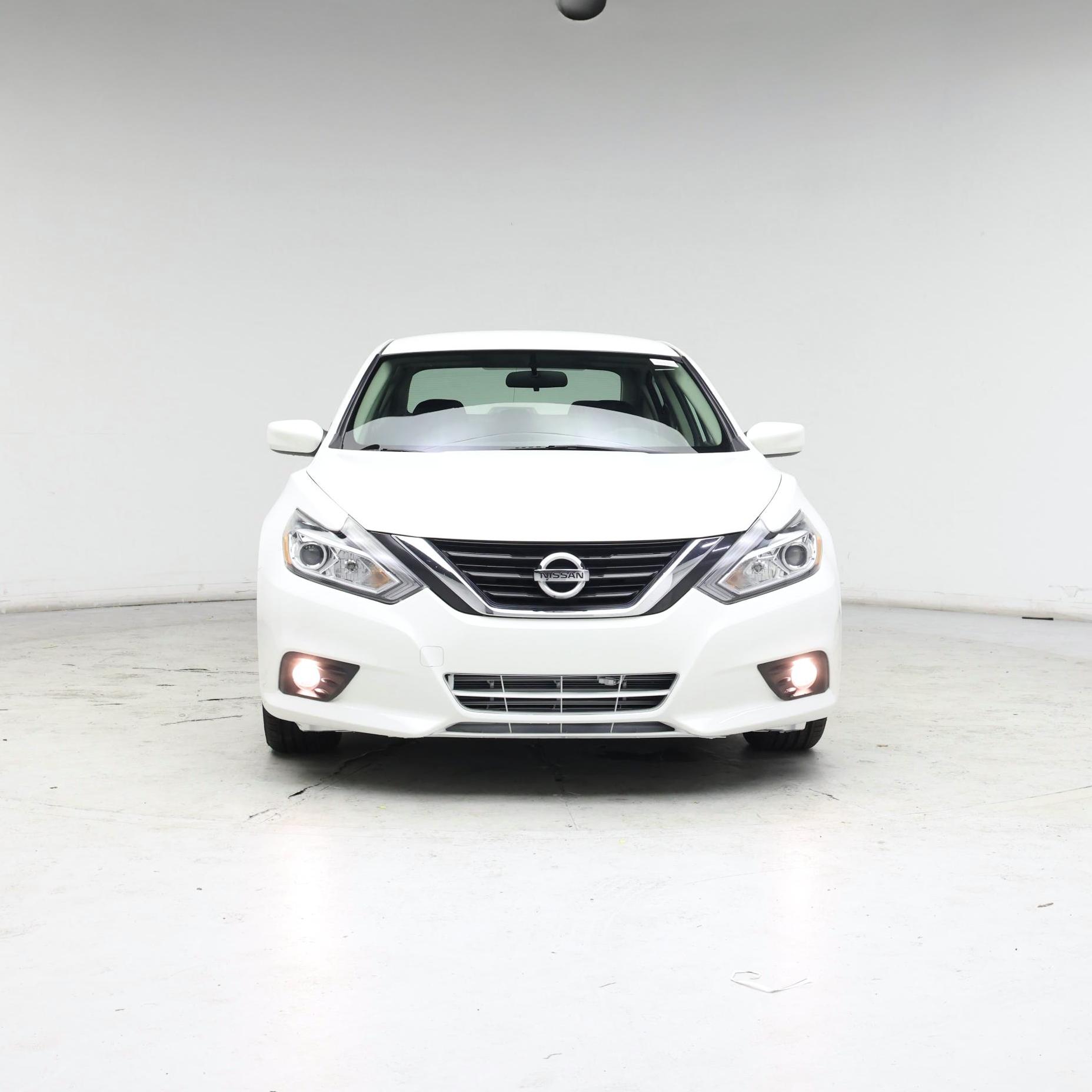 Thumbnail: 2018 Nissan Altima - 5