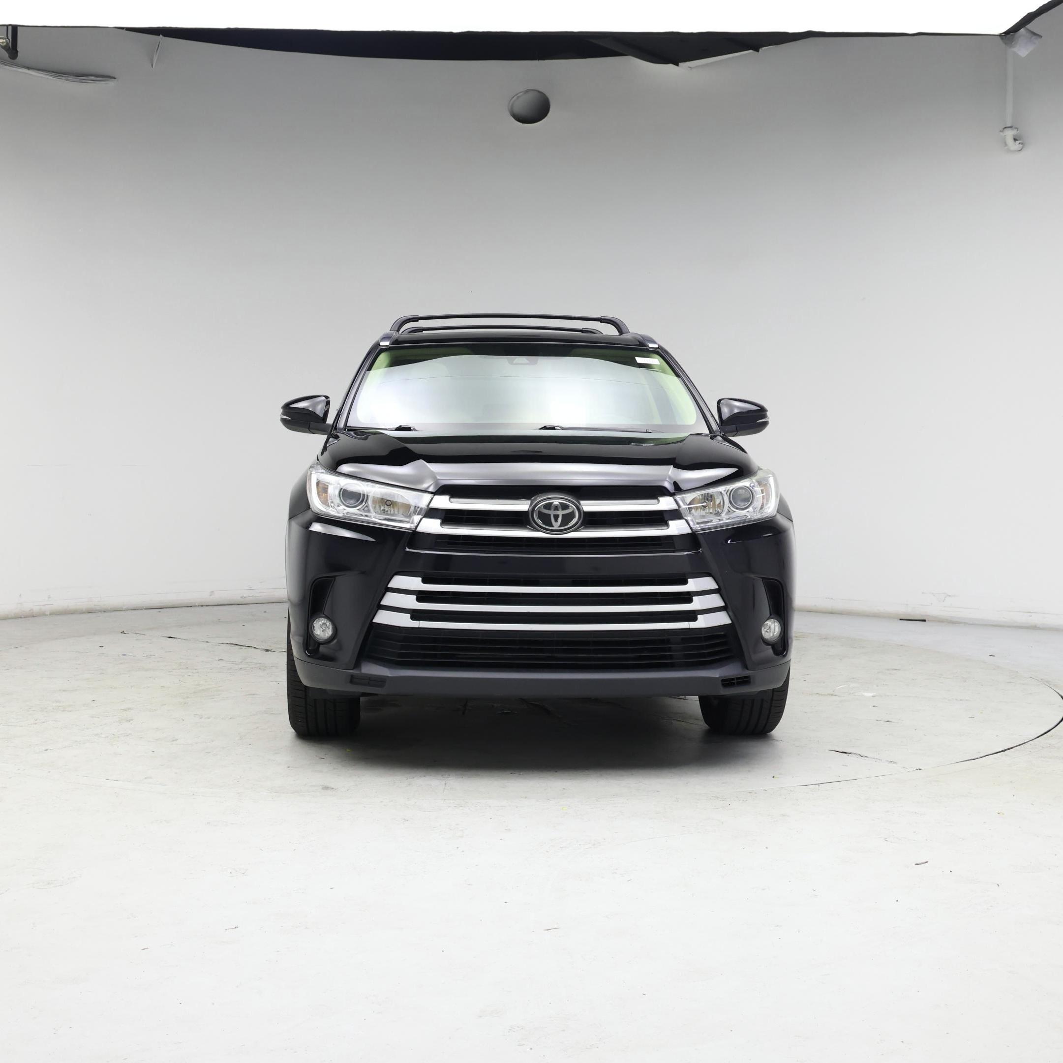 Thumbnail: 2017 Toyota Highlander - 5