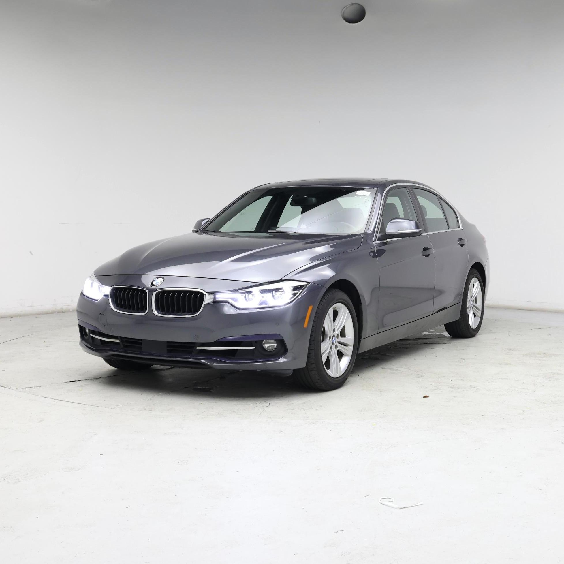 Thumbnail: 2017 BMW 3 Series - 4