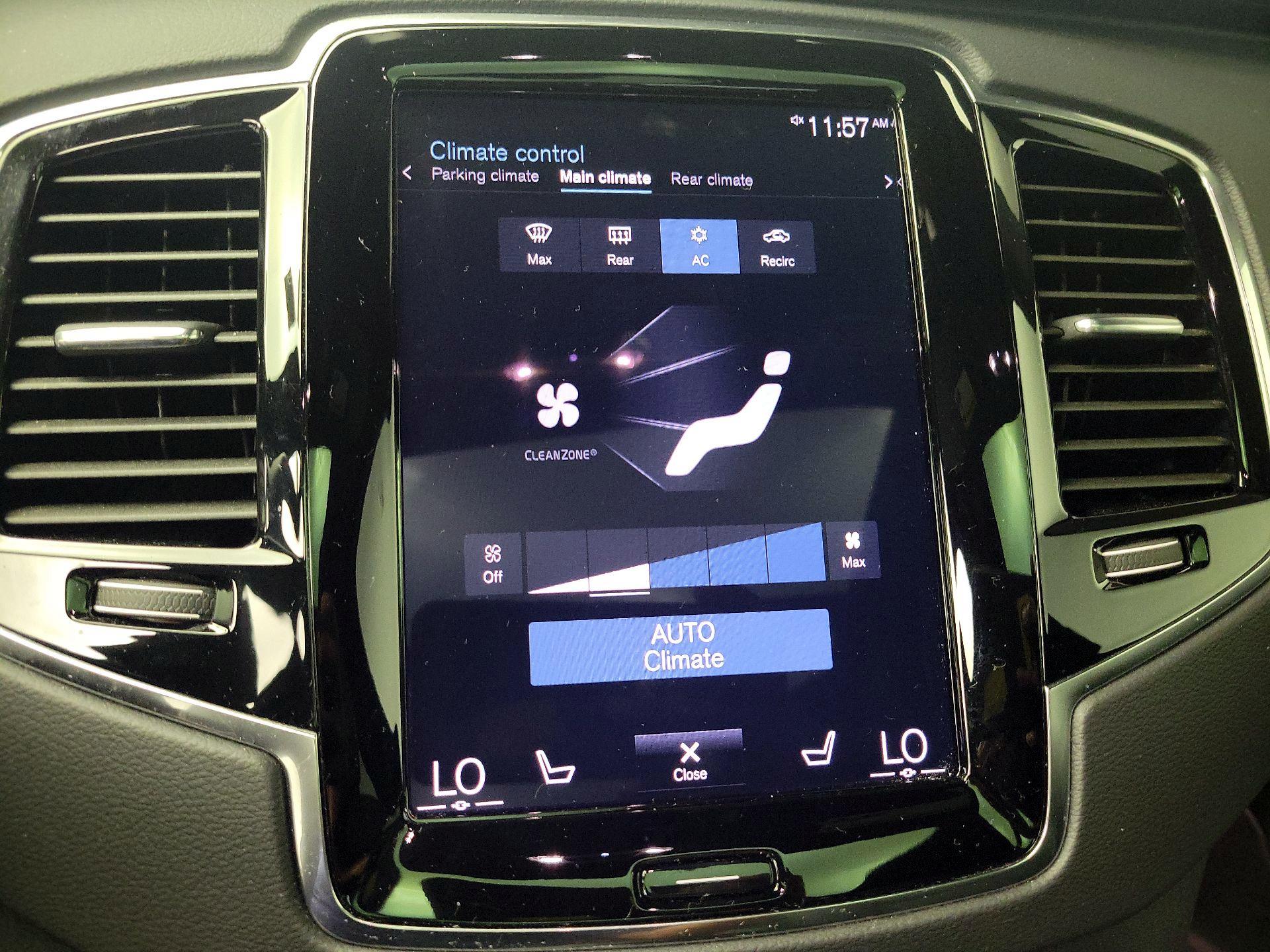 Thumbnail: 2022 Volvo XC90 - 16