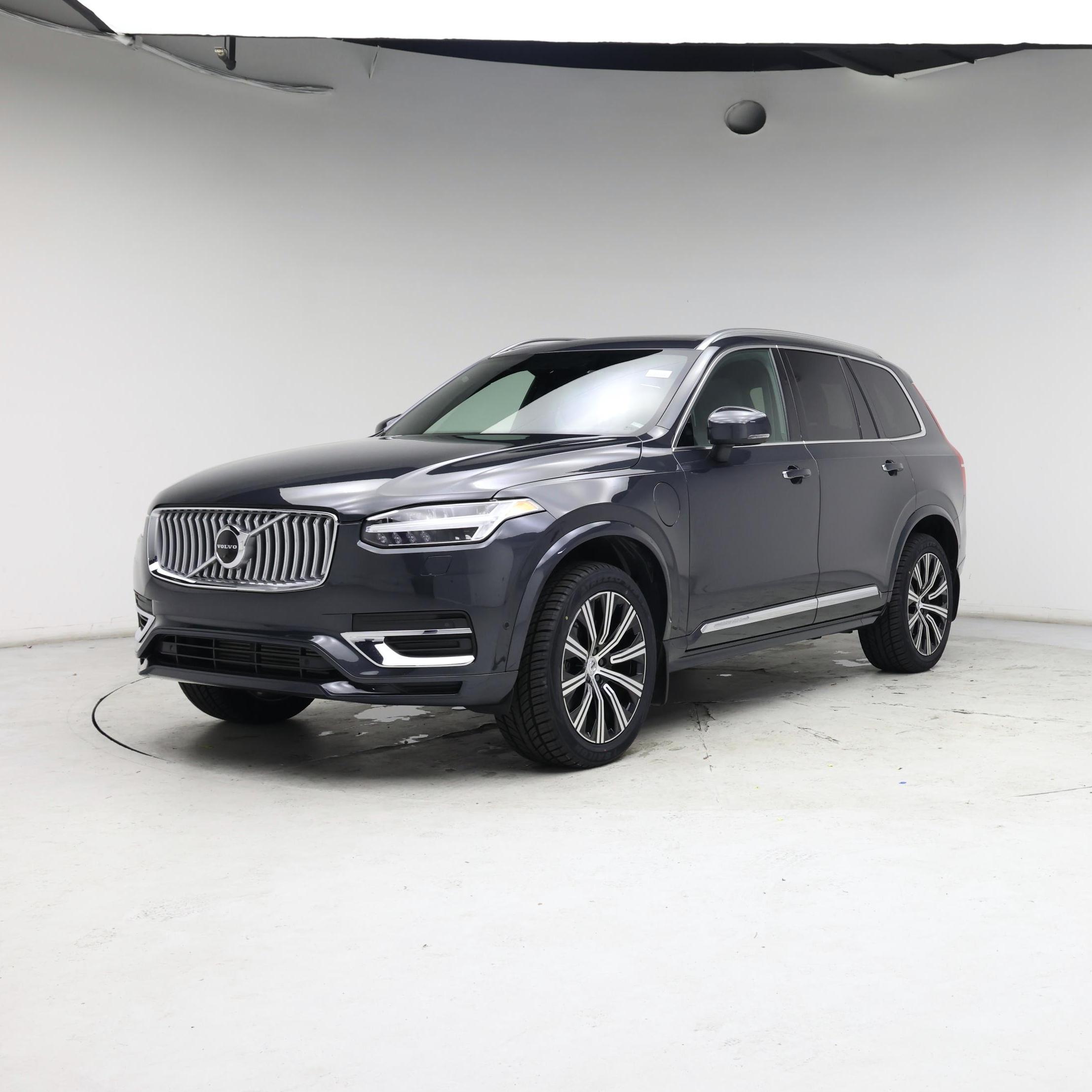 Thumbnail: 2022 Volvo XC90 - 4